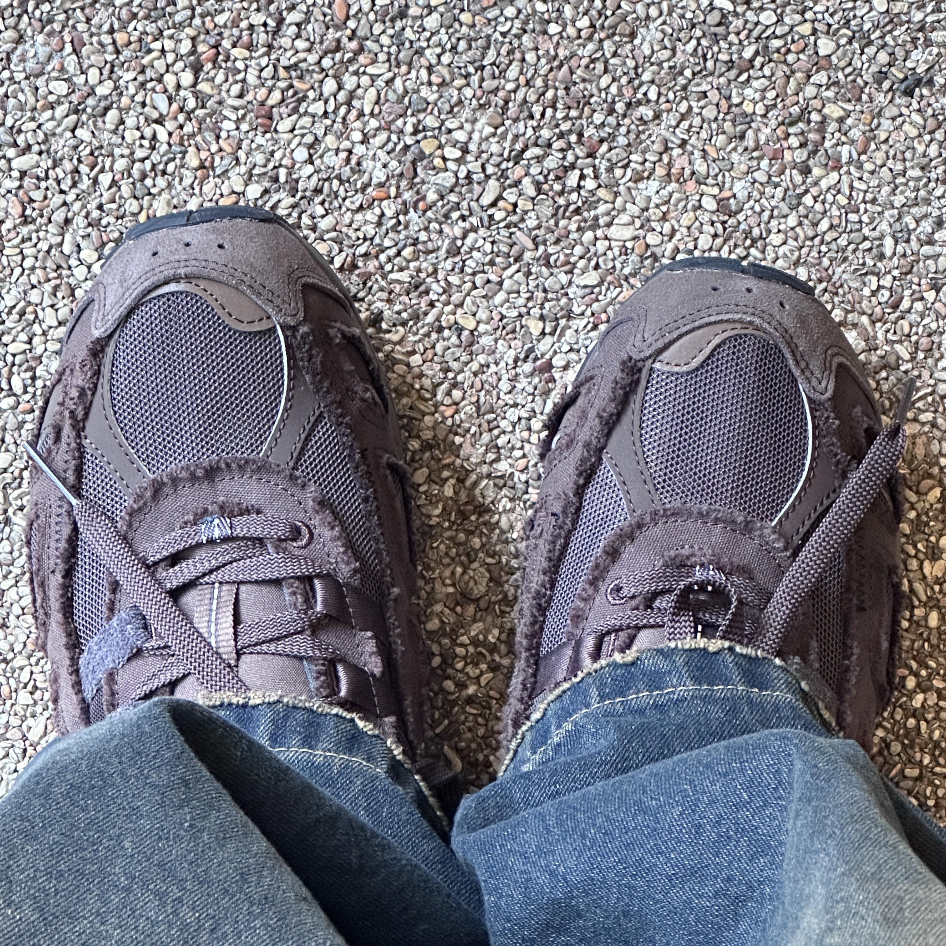 Adidas x Song for the Mute Shadowturf Dark Brown 착용 스타일