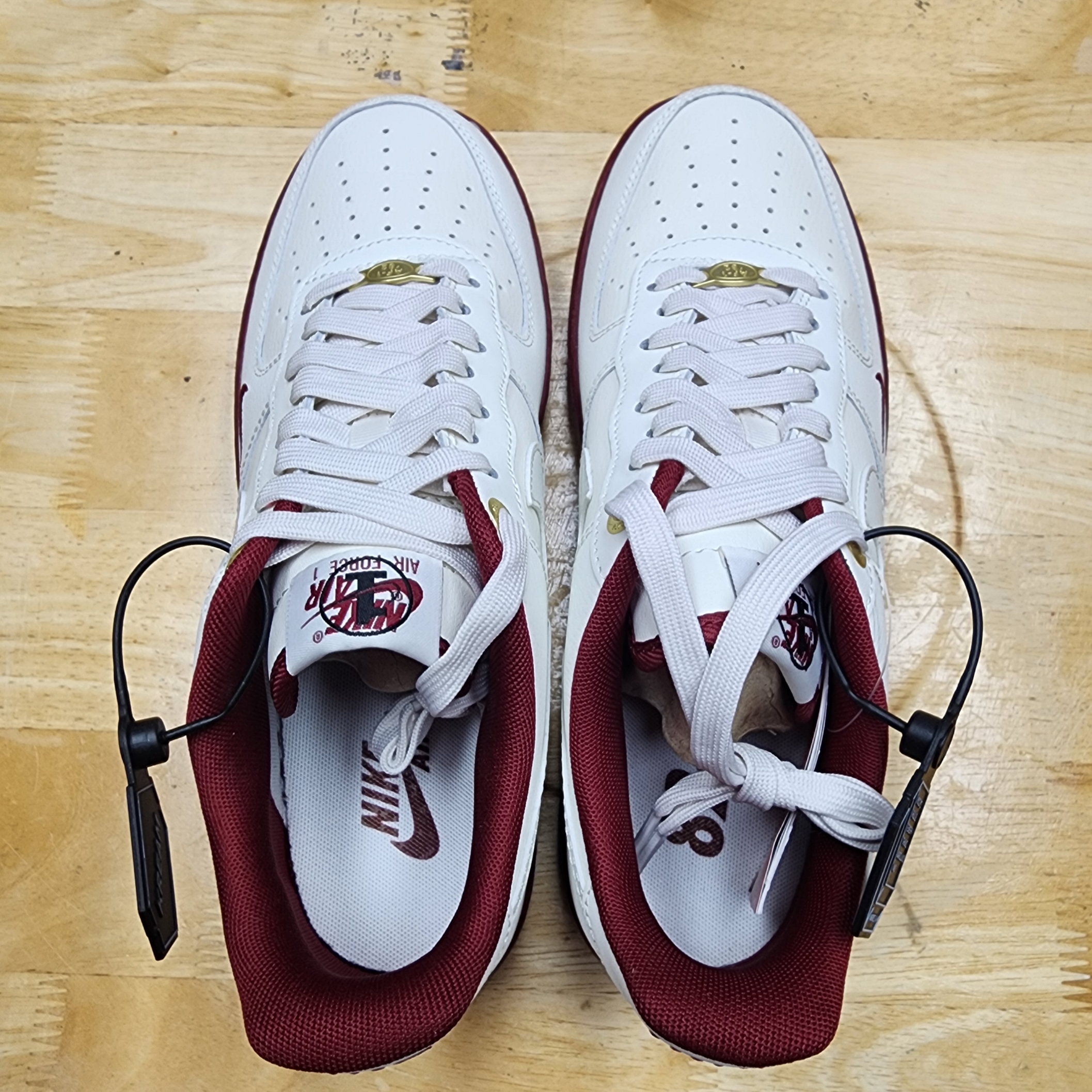 (W) Nike Air Force 1 '07 SE 40th Anniversary Join Forces Sail Team Red 착용 스타일 - 1