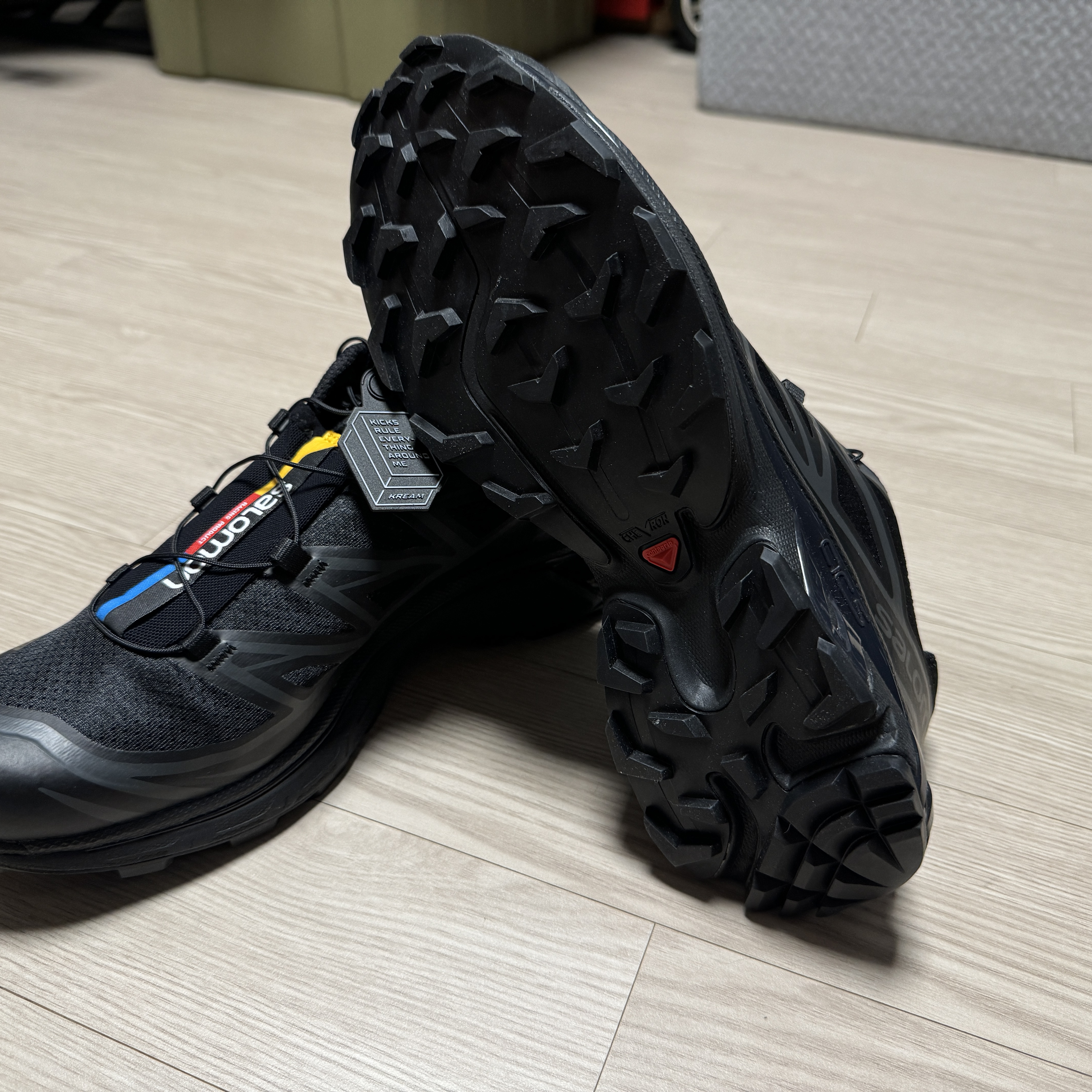 Salomon XT-6 ADV Black 착용 스타일