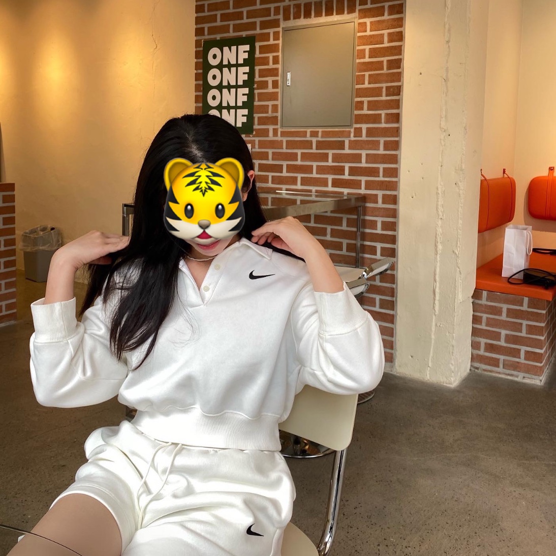 Adidas Gazelle Almost Yellow 착용 스타일 - 2