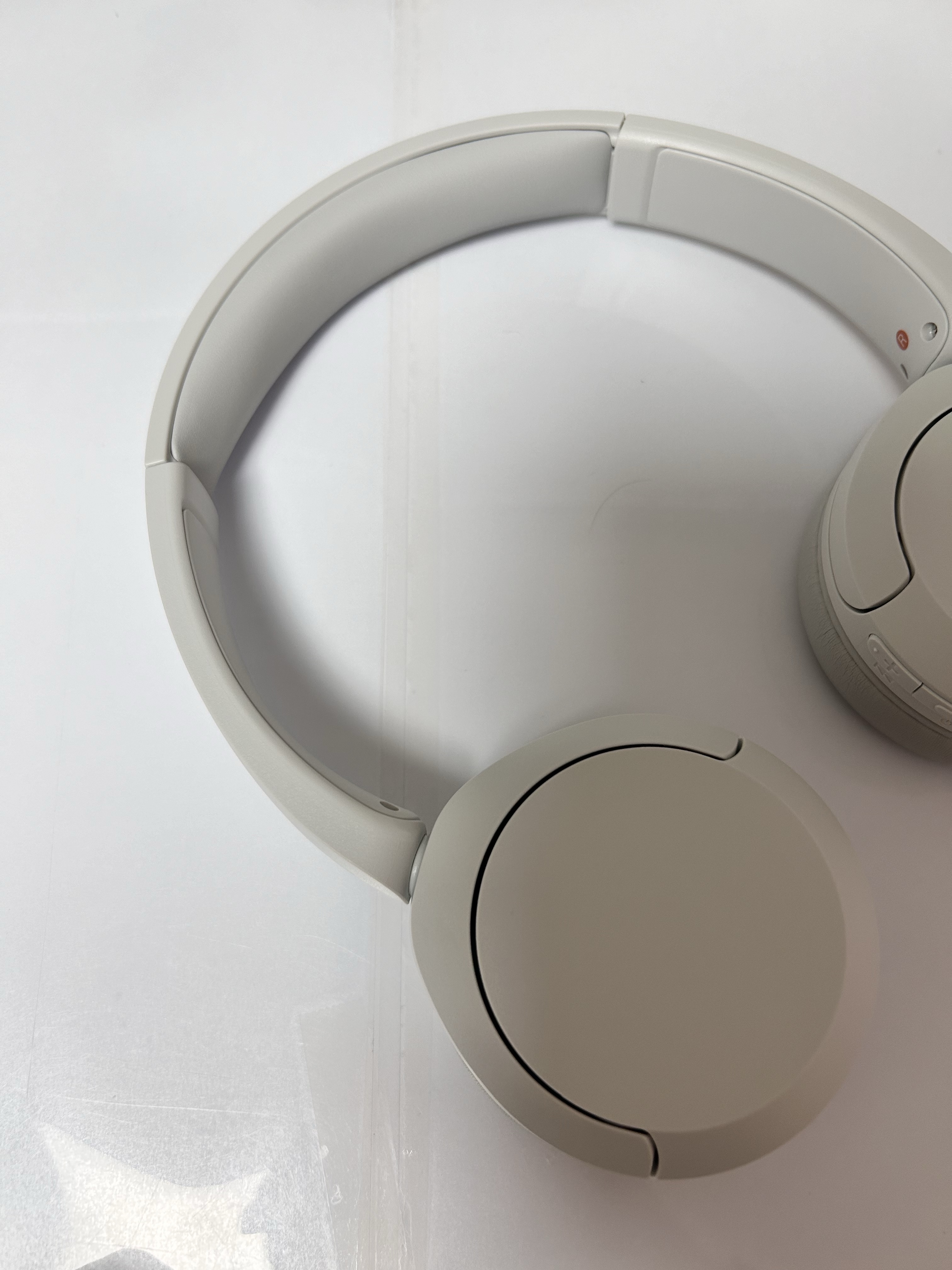 Sony WH-CH520 White (Sony Korea Ver.) 착용 스타일