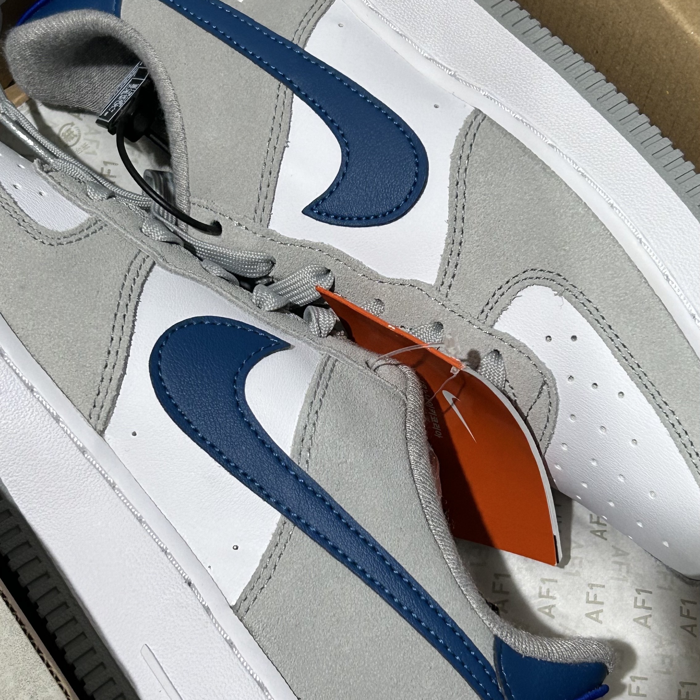 (GS) Nike Air Force 1 LV8 Athletic Club Light Smoke Grey Marina 착용 스타일