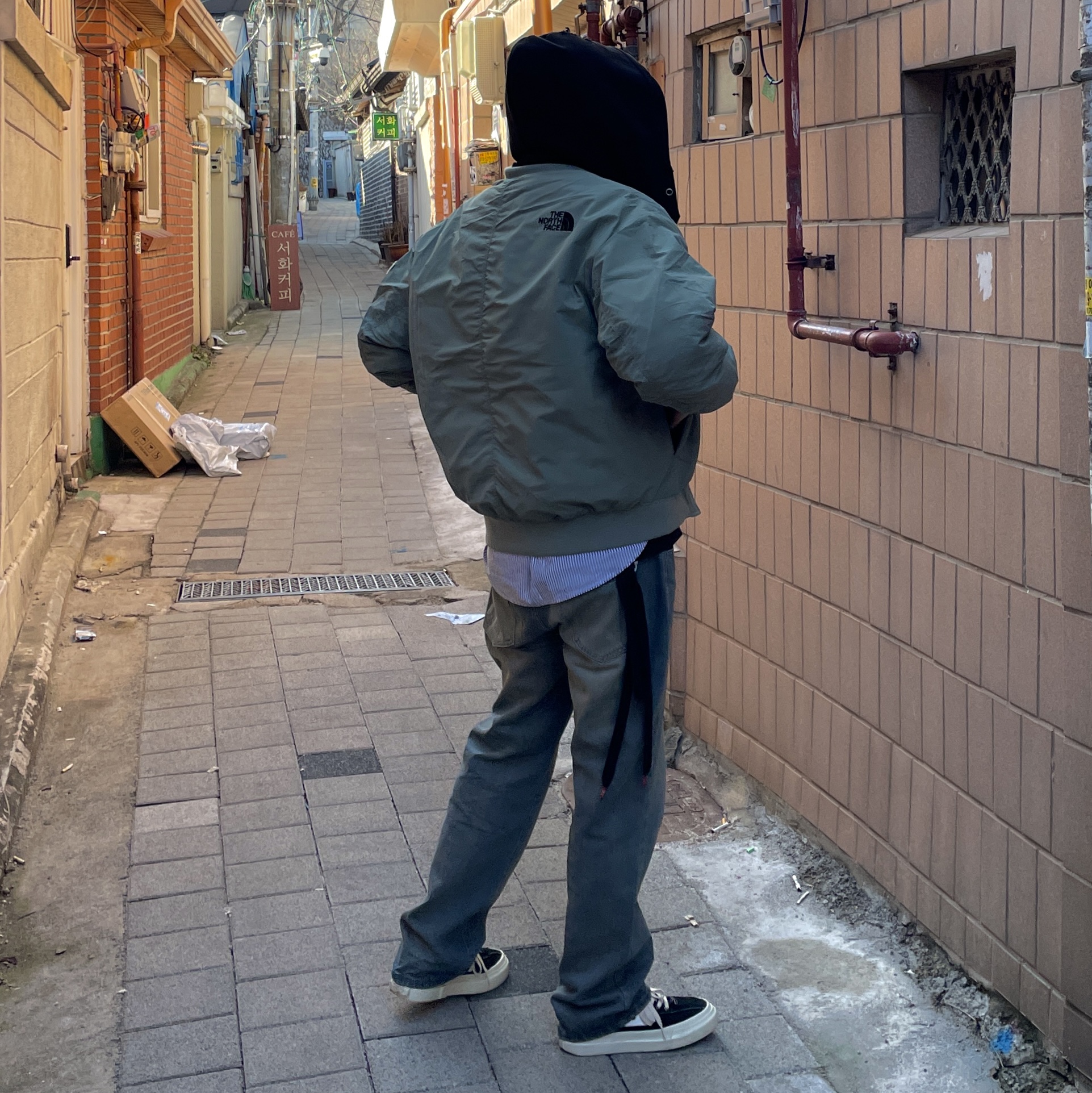 The North Face White Label Vilan Heat Blouson Light Khaki, Stussy Basic Stussy Zip Hoodie Black 2023 착용 스타일 - 1