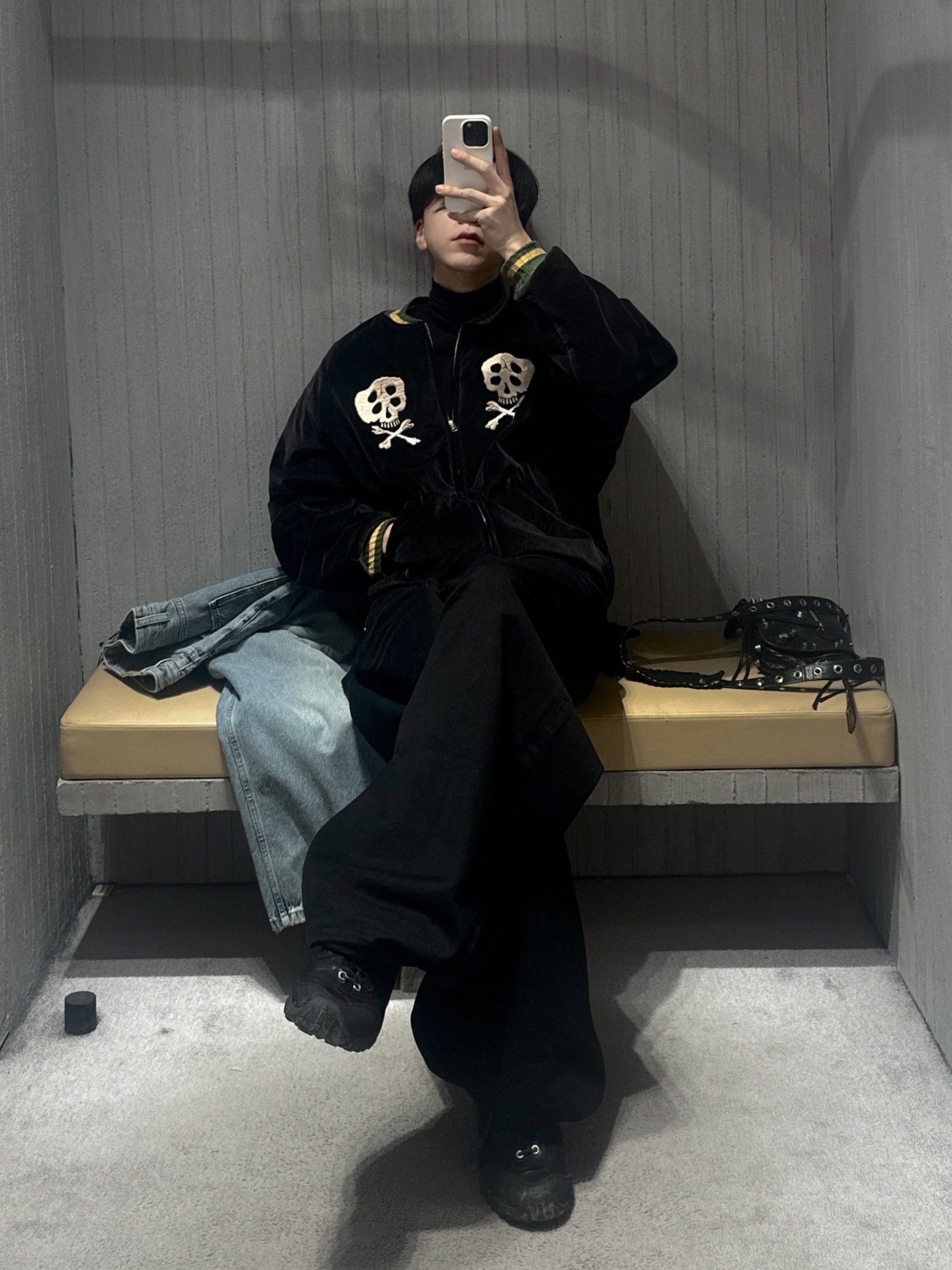 Kapital Velveteen Sulfide Souvenir Rain Skull Jacket Black, Our Legacy Gabe Shadow Play Black 착용 스타일 - 2