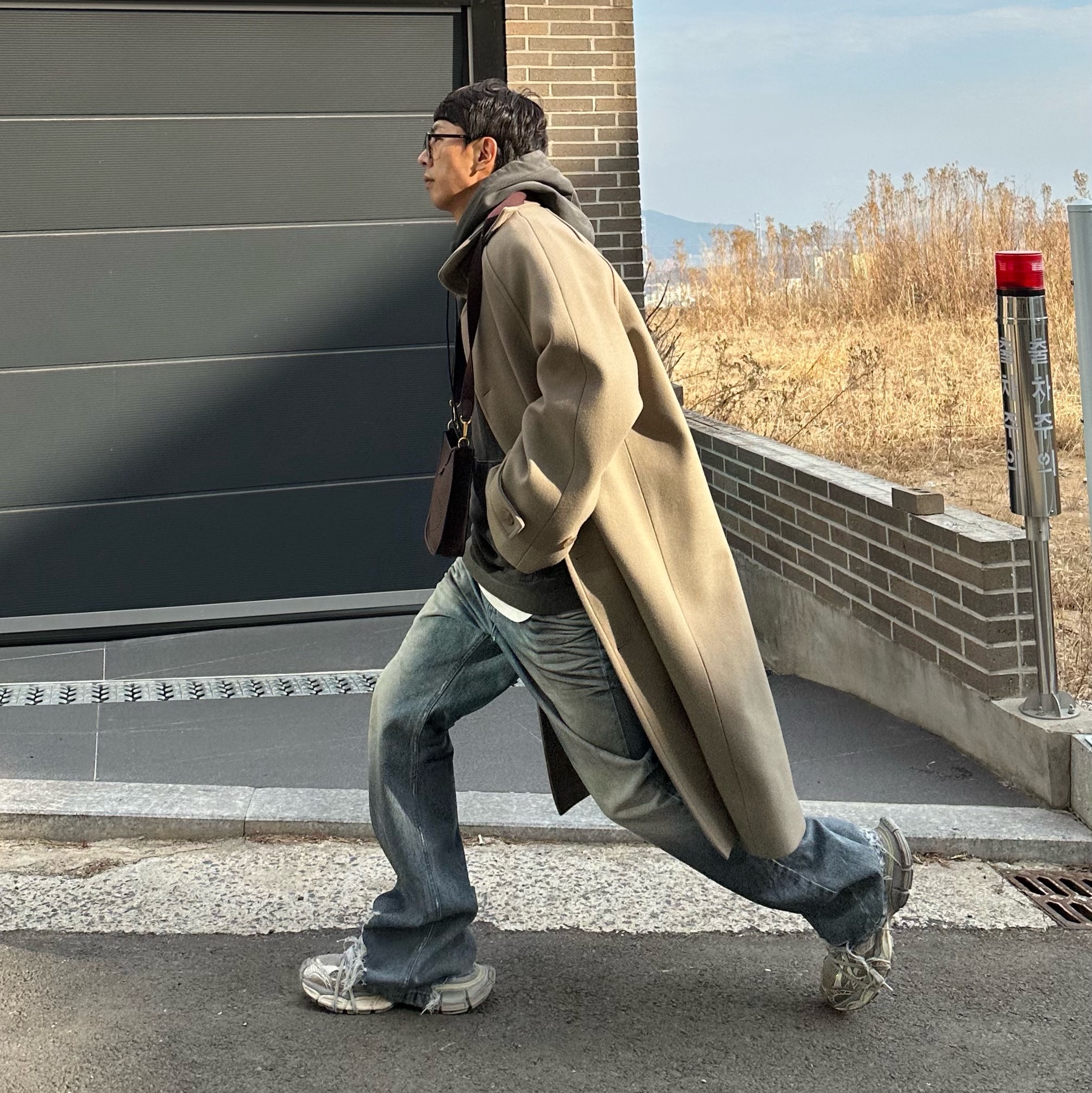 Undermycar Majanne Multi Button Oversized Wool Coat Kelp - 22FW, Hermes Evelyne 16 Amazone Bag Clemence & Gold Rouge Sellier 착용 스타일