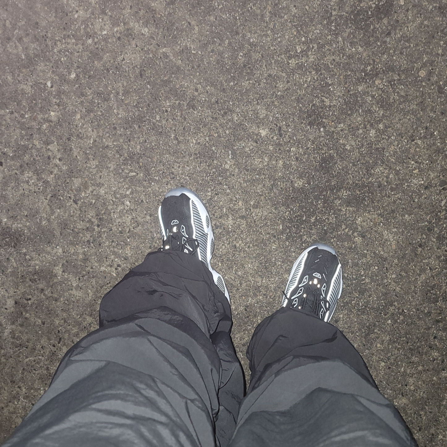 Nike x Drake Nocta Glide Black White Clear 착용 스타일