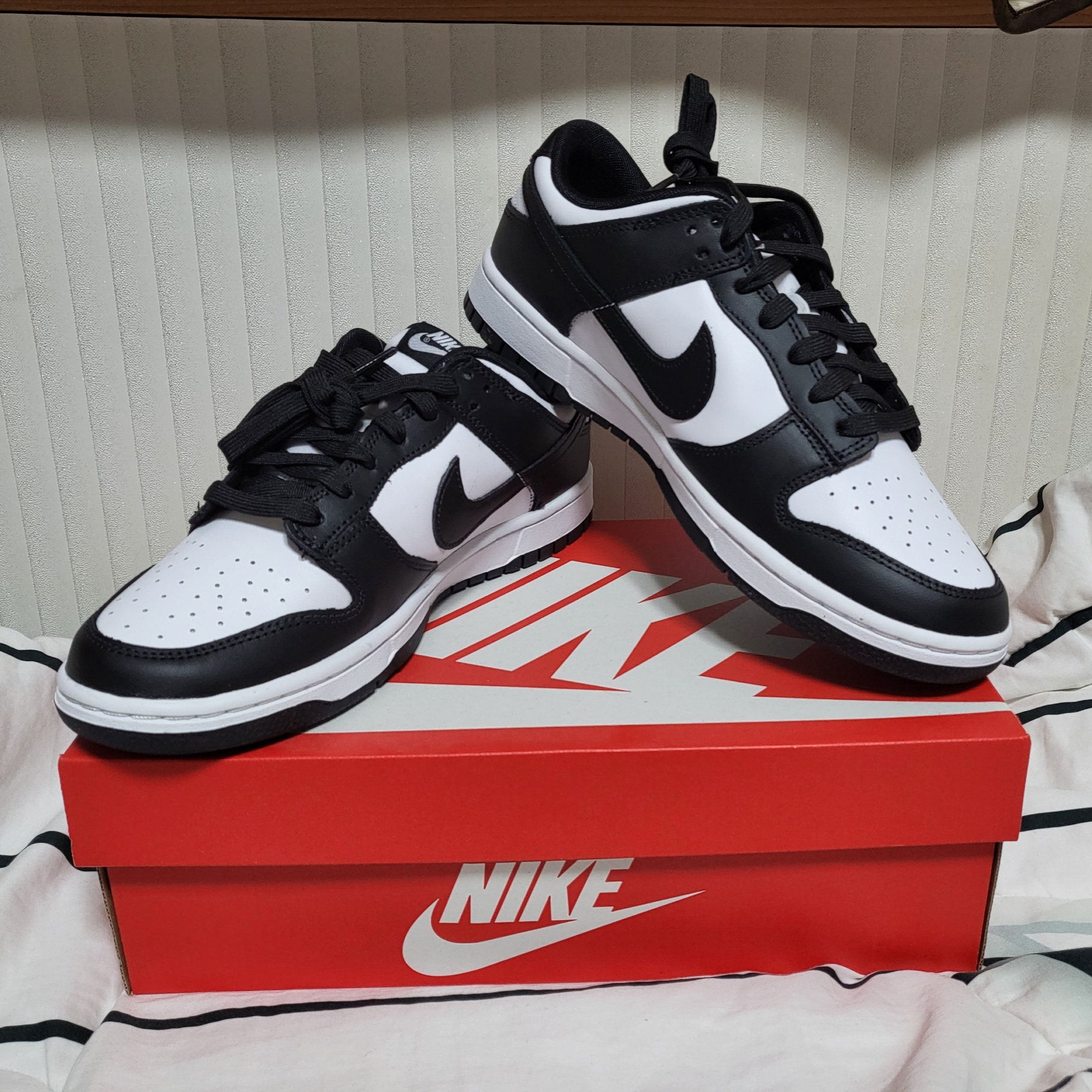 Nike Dunk Low Retro Black 착용 스타일