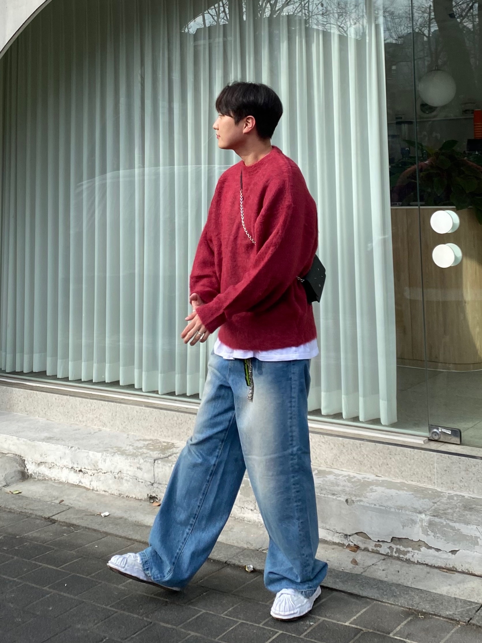 Maison Mihara Yasuhiro Blakey OG Sole Canvas Low-top Sneakers White, Maison Mihara Yasuhiro Blakey OG Sole Leather Low-top Sneakers White 착용 스타일 - 3