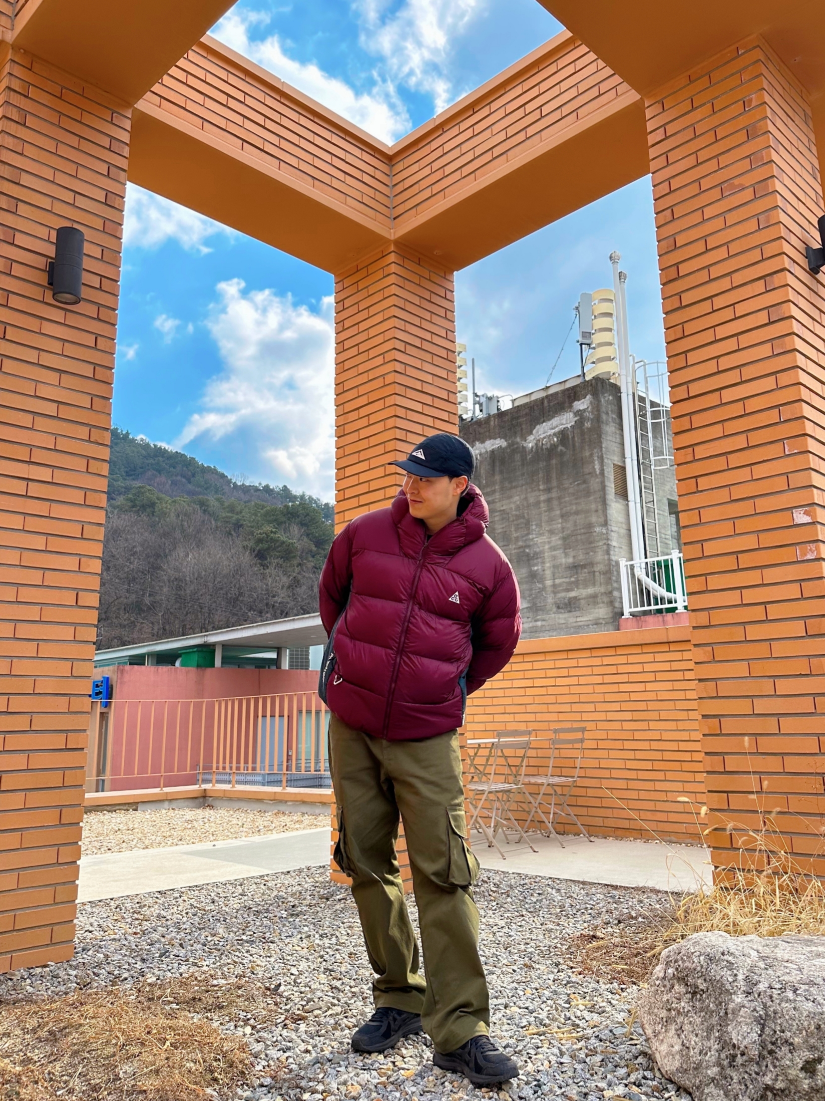 Nike ACG Therma-Fit ADV Lunar Lake Puffer Jacket Night Maroon - Asia, Nike Dri-Fit AW84 Trail Running Cap Black White 착용 스타일 - 1