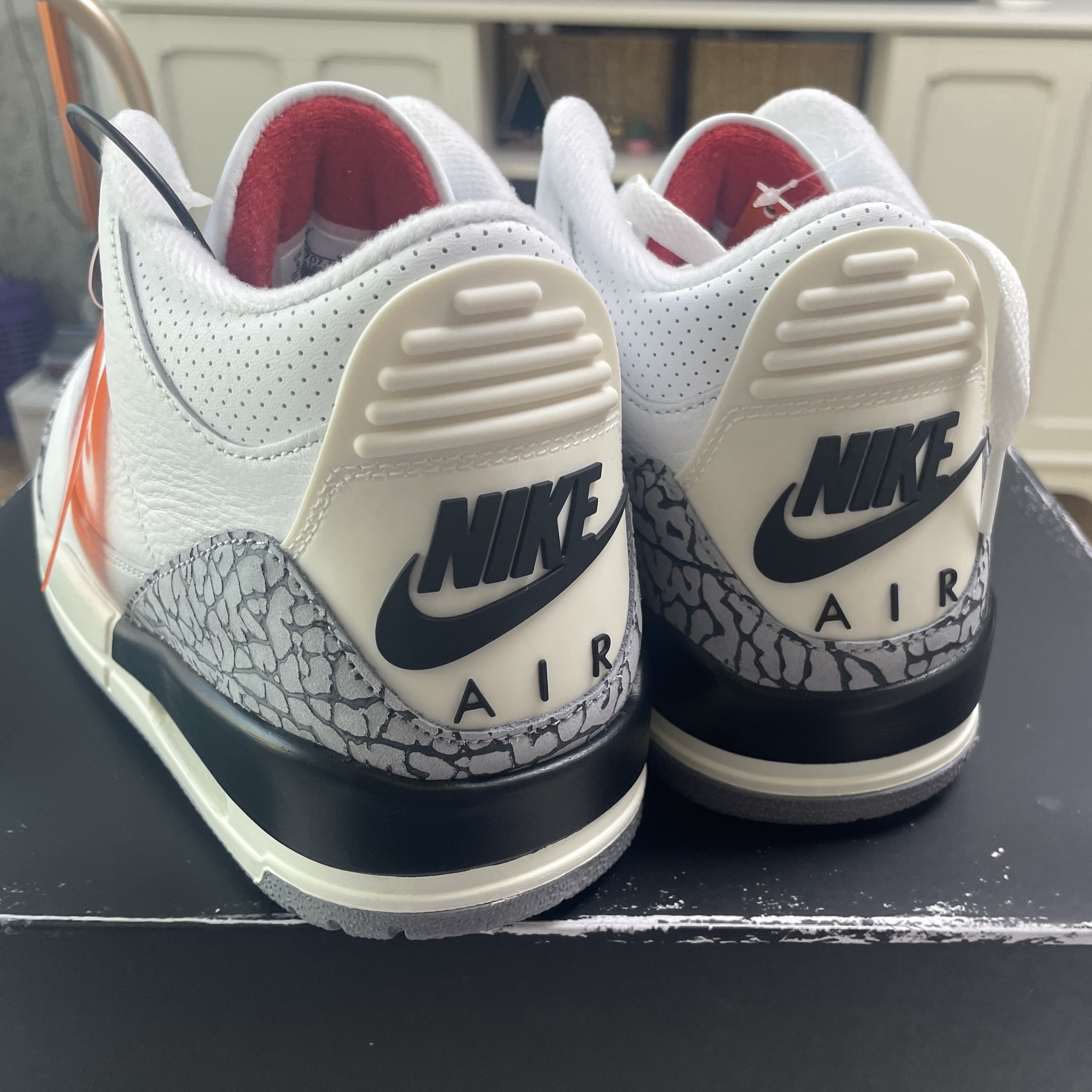 Jordan 3 Retro White Cement Reimagined 착용 스타일 - 2
