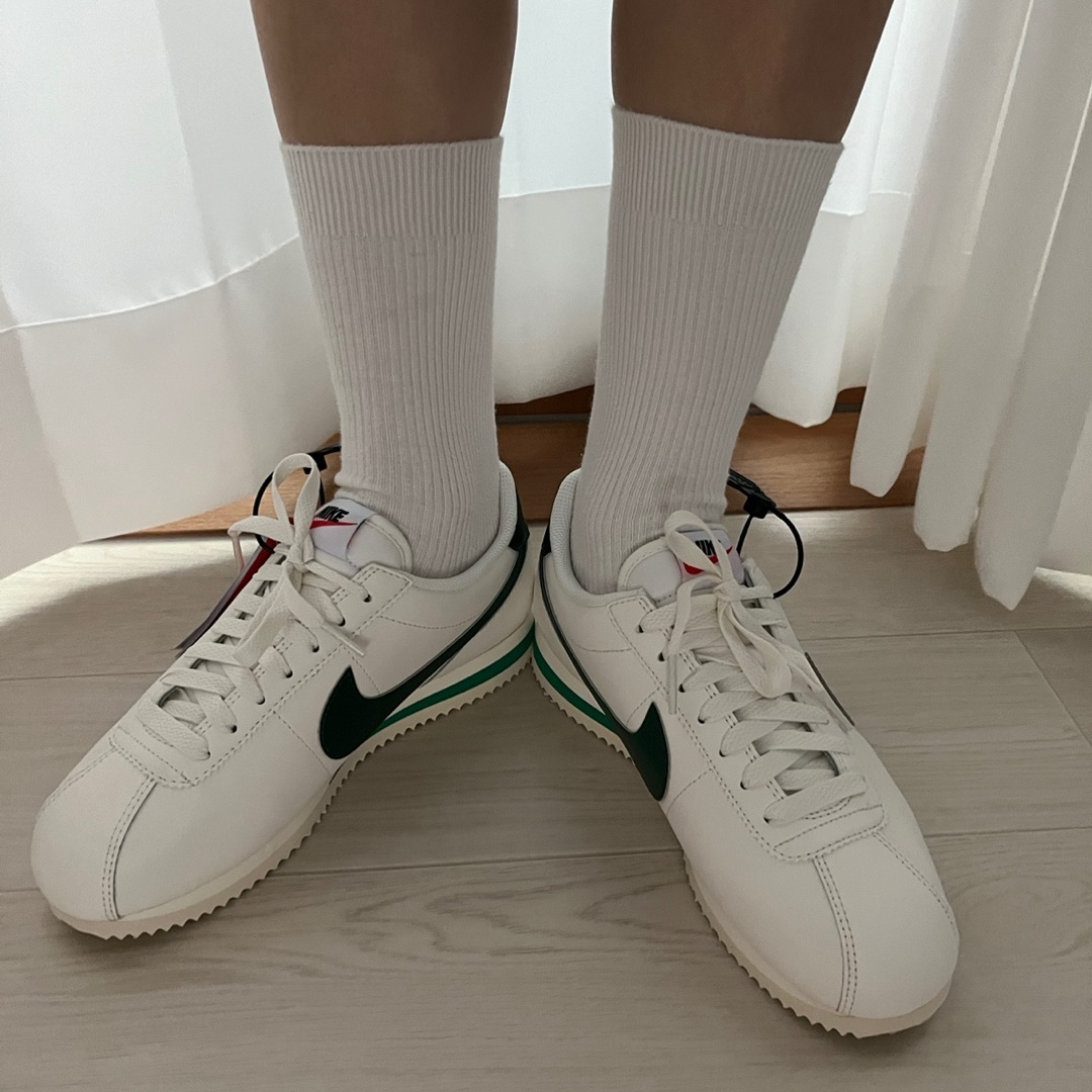 (W) Nike Cortez Gorge Green and Malachite 착용 스타일 - 2