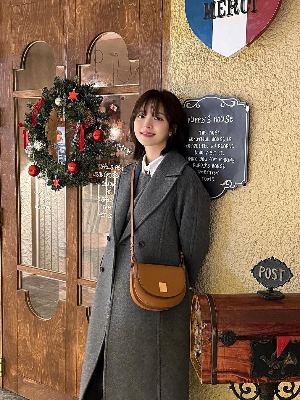 [KREAM 단독] STU Overfit Double Breasted Cashmere Coat Grey 착용 스타일 - 5