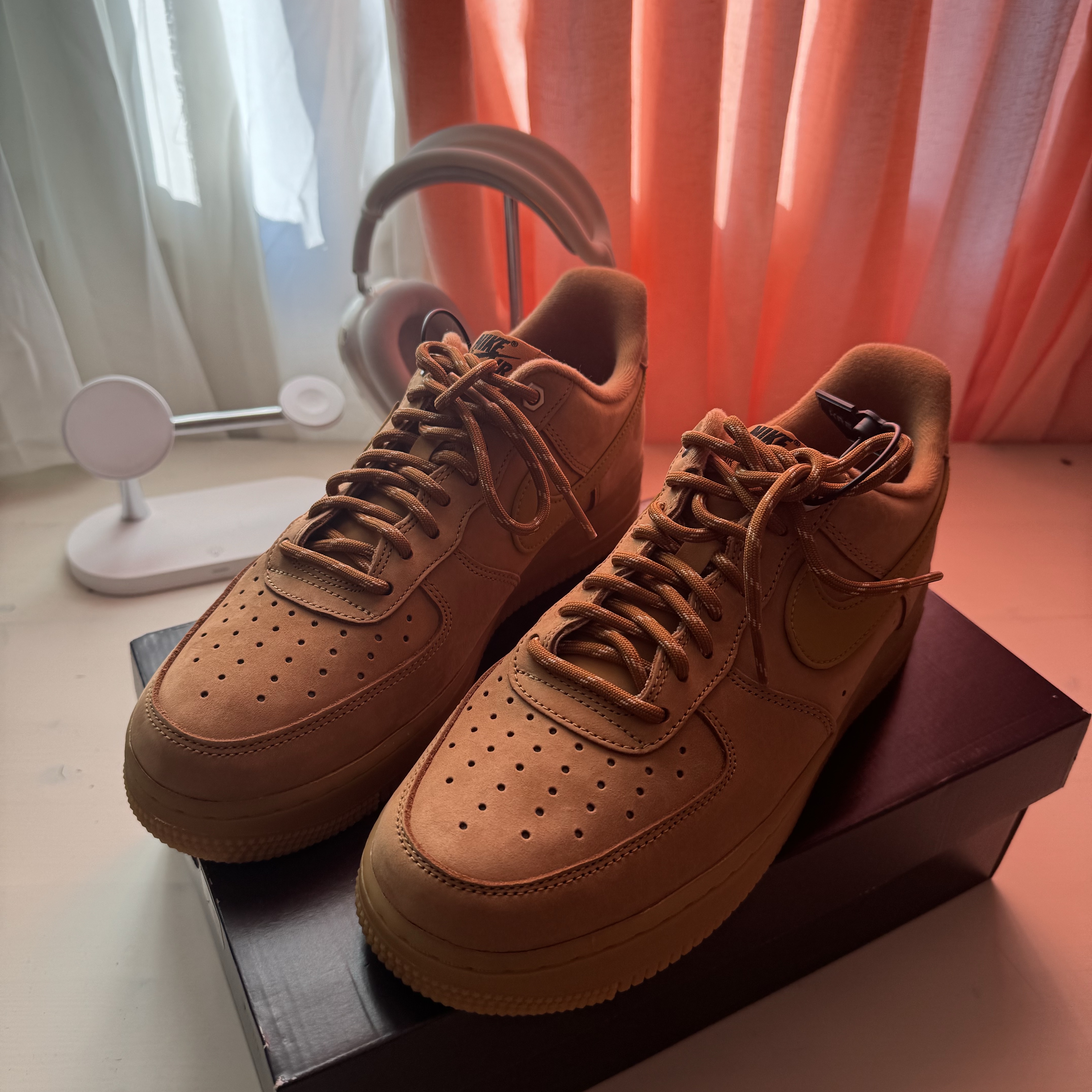 Nike Air Force 1 '07 WB Flax 착용 스타일 - 2