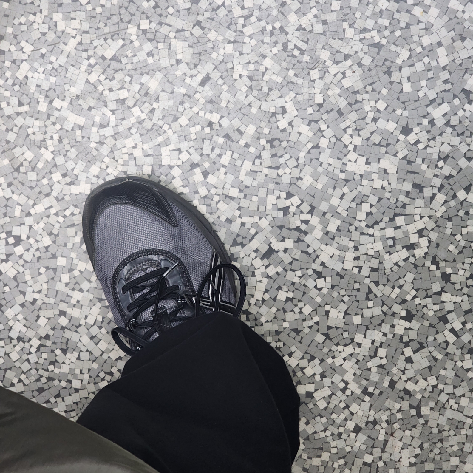 Asics UB2-S Gel-1130 Asphalt Pure Silver 착용 스타일