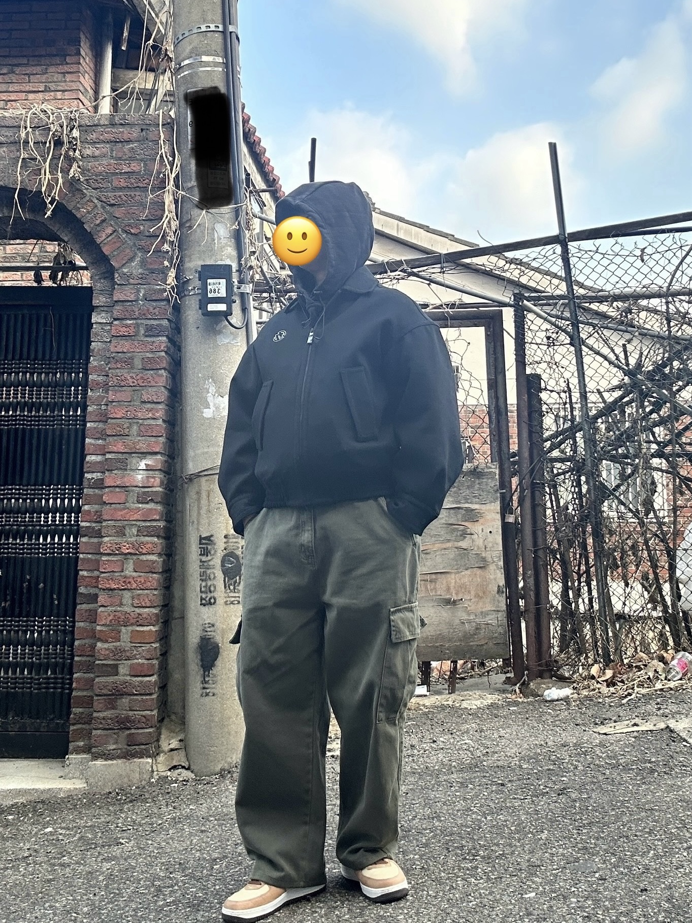 Zara x Ader Error Oversize Collar Bomber Jacket Black, Nike Air Force 1 Low QS Acorn 2021 착용 스타일 - 1