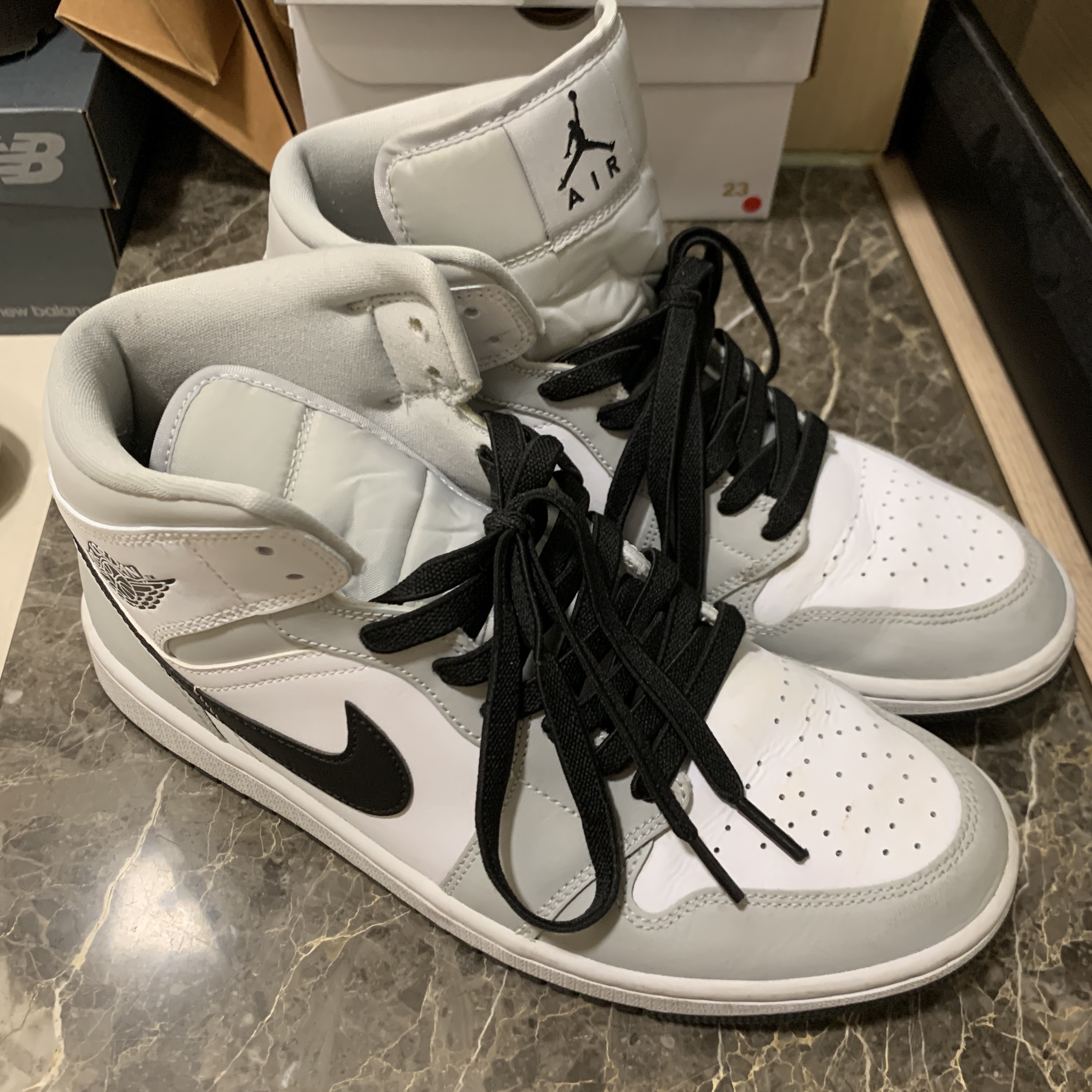 (W) Jordan 1 Mid Grey Fog 착용 스타일