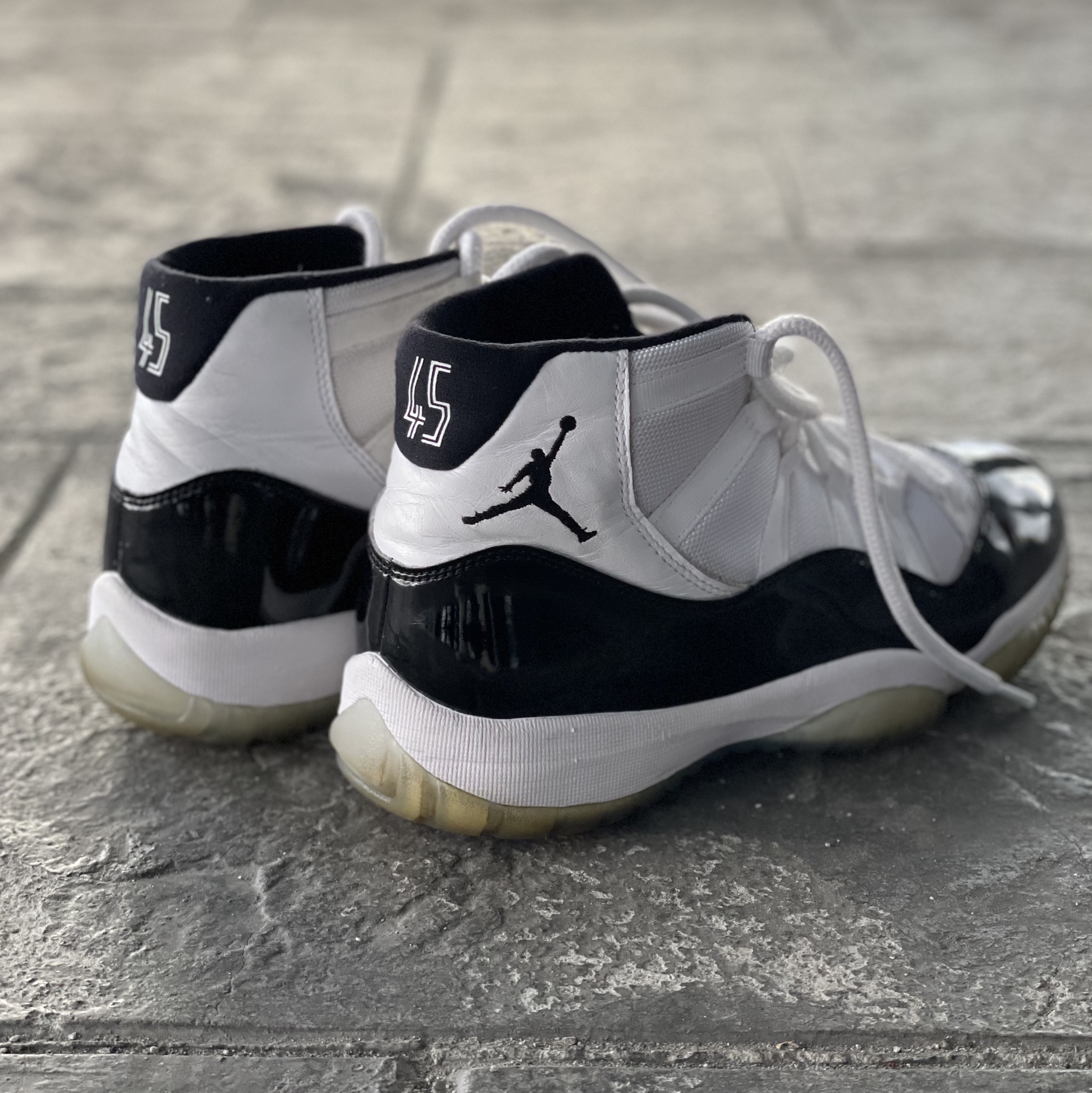 Jordan 11 Retro Concord 2018 착용 스타일 - 1