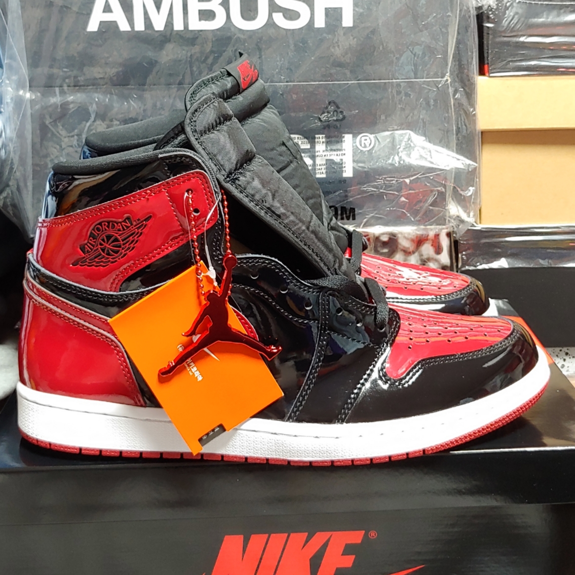 Jordan 1 Retro High OG Patent Bred 착용 스타일 - 1