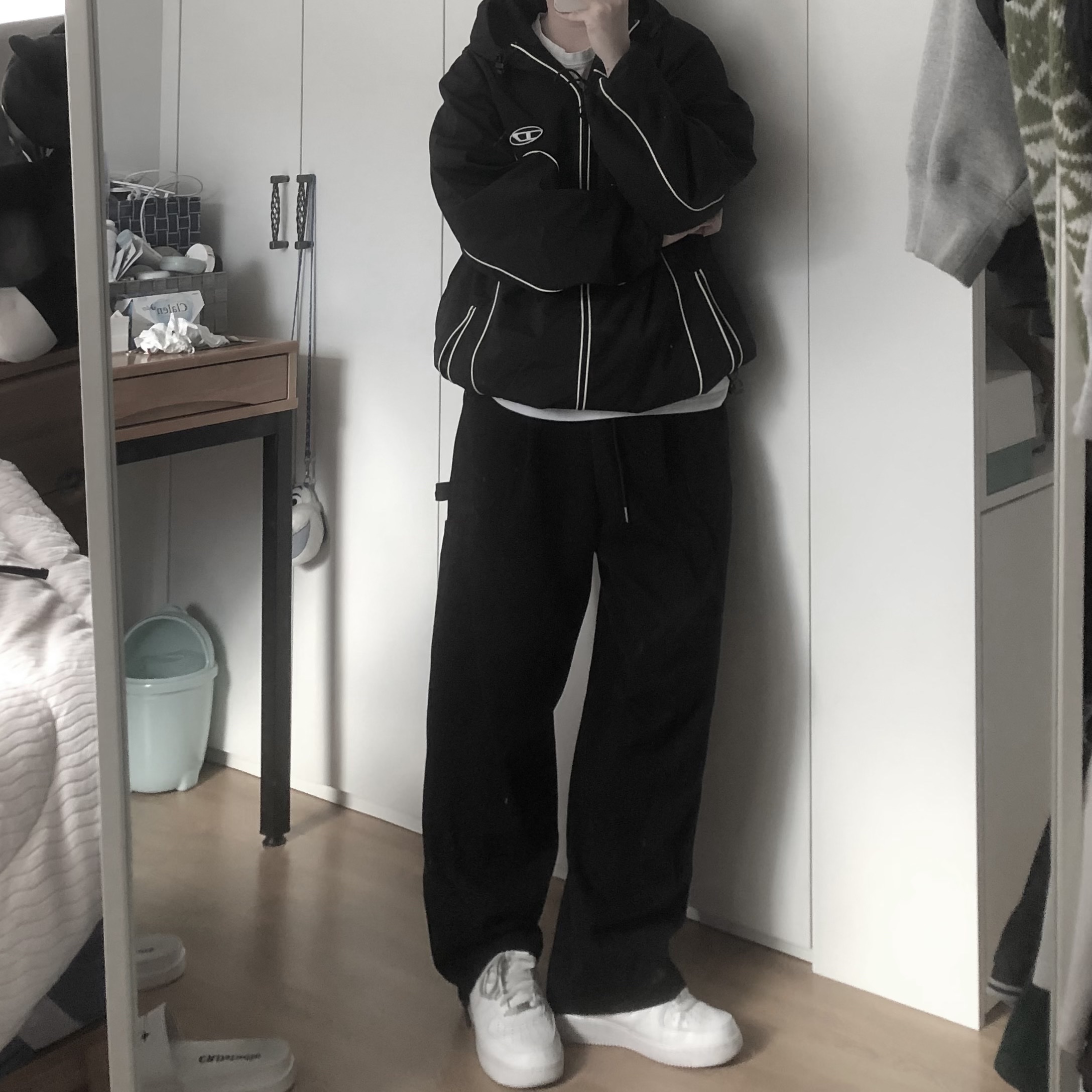 Diesel J-Hives Windbreaker with Contrast Piping Black 착용 스타일 - 1