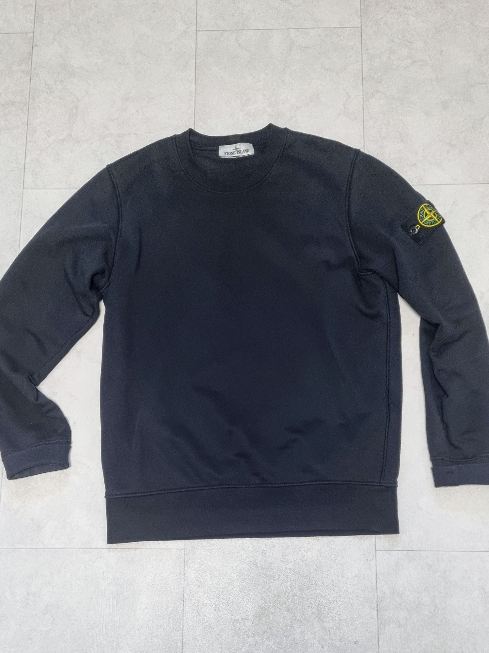Stone Island 63020 Crewneck Sweatshirt Black - 22FW 착용 스타일 - 1