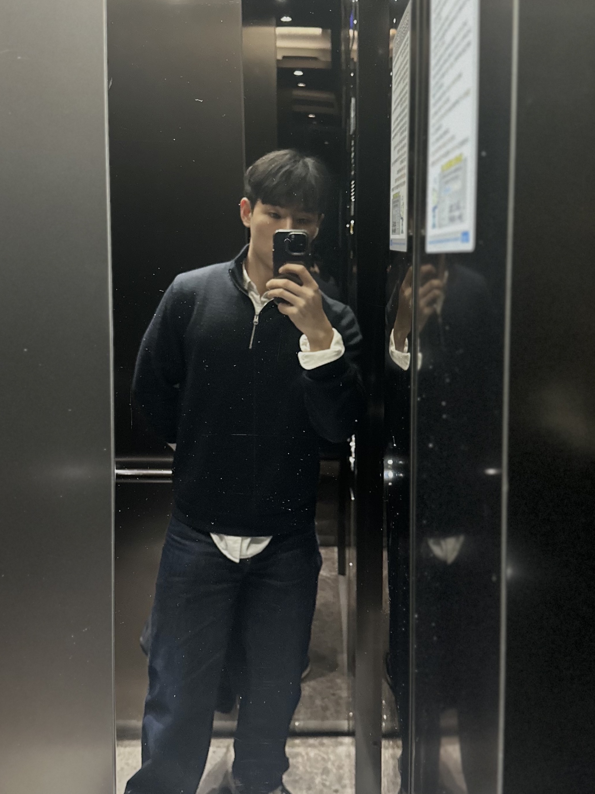 뉴발란스 574 레거시 블랙 착용 스타일 - 3