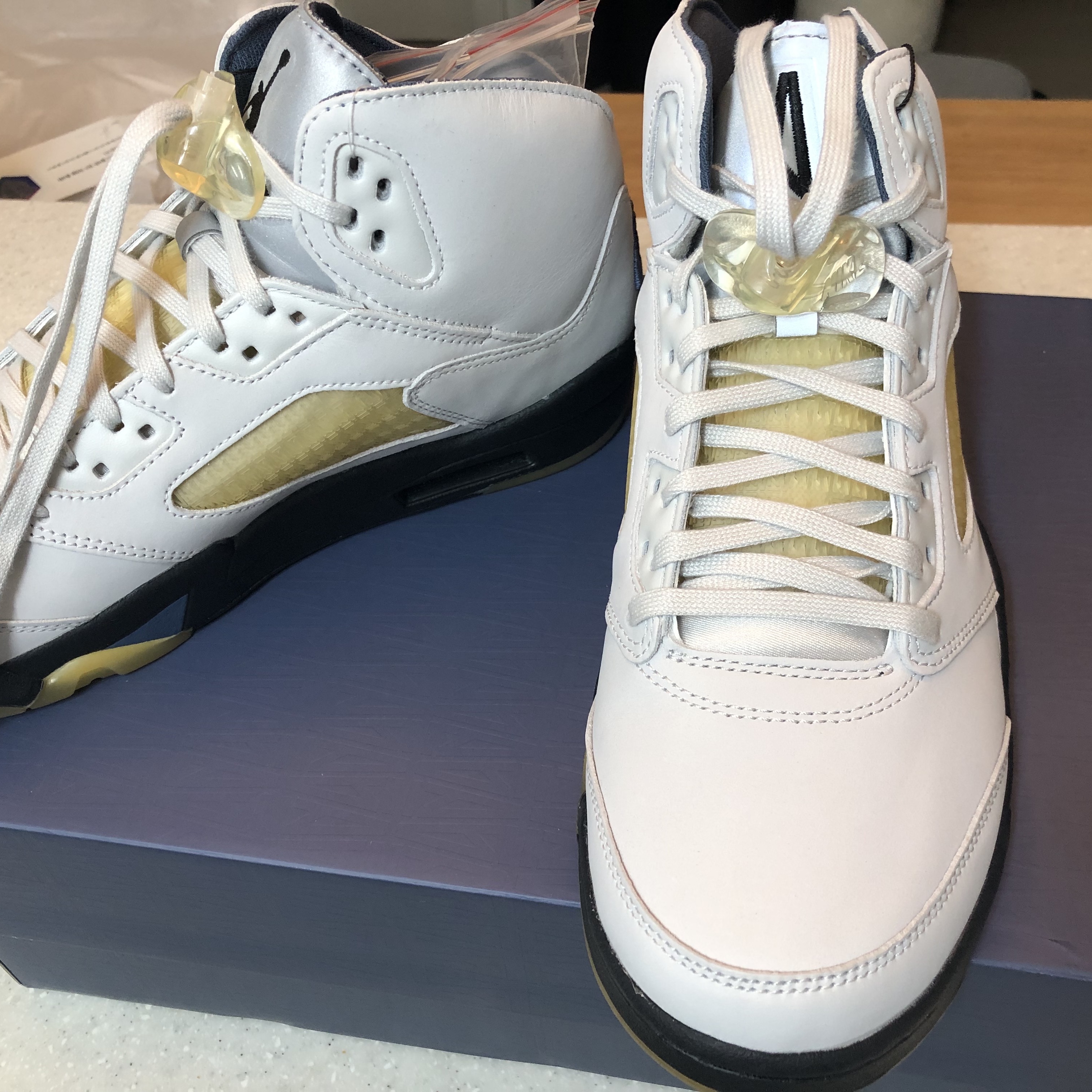 (W) Jordan 5 x A Ma Maniere Retro Dawn 착용 스타일 - 4