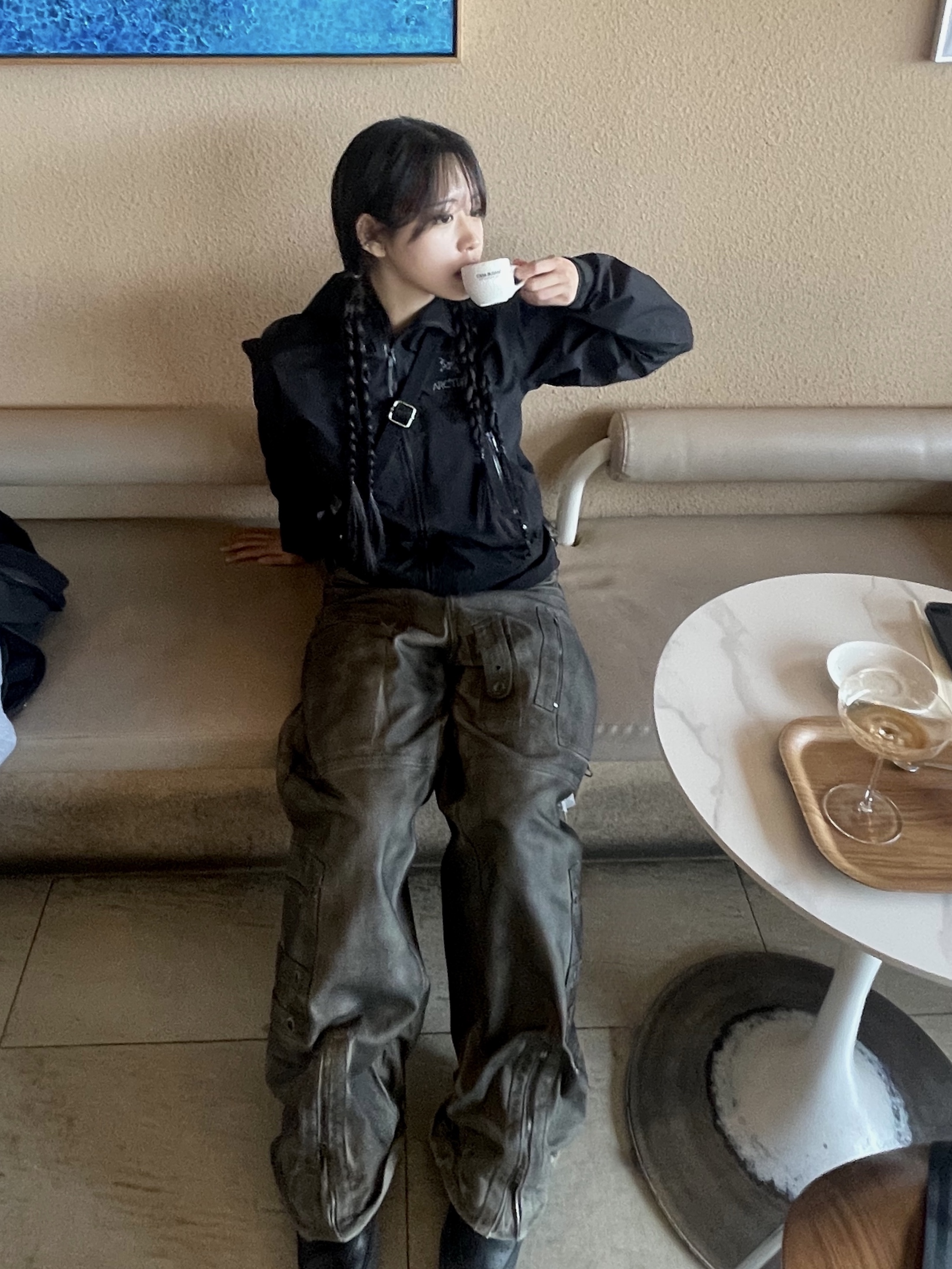 Arc'teryx Beta Jacket Black, Project G/R Flight Denim Pants Dust Grey 착용 스타일 - 2