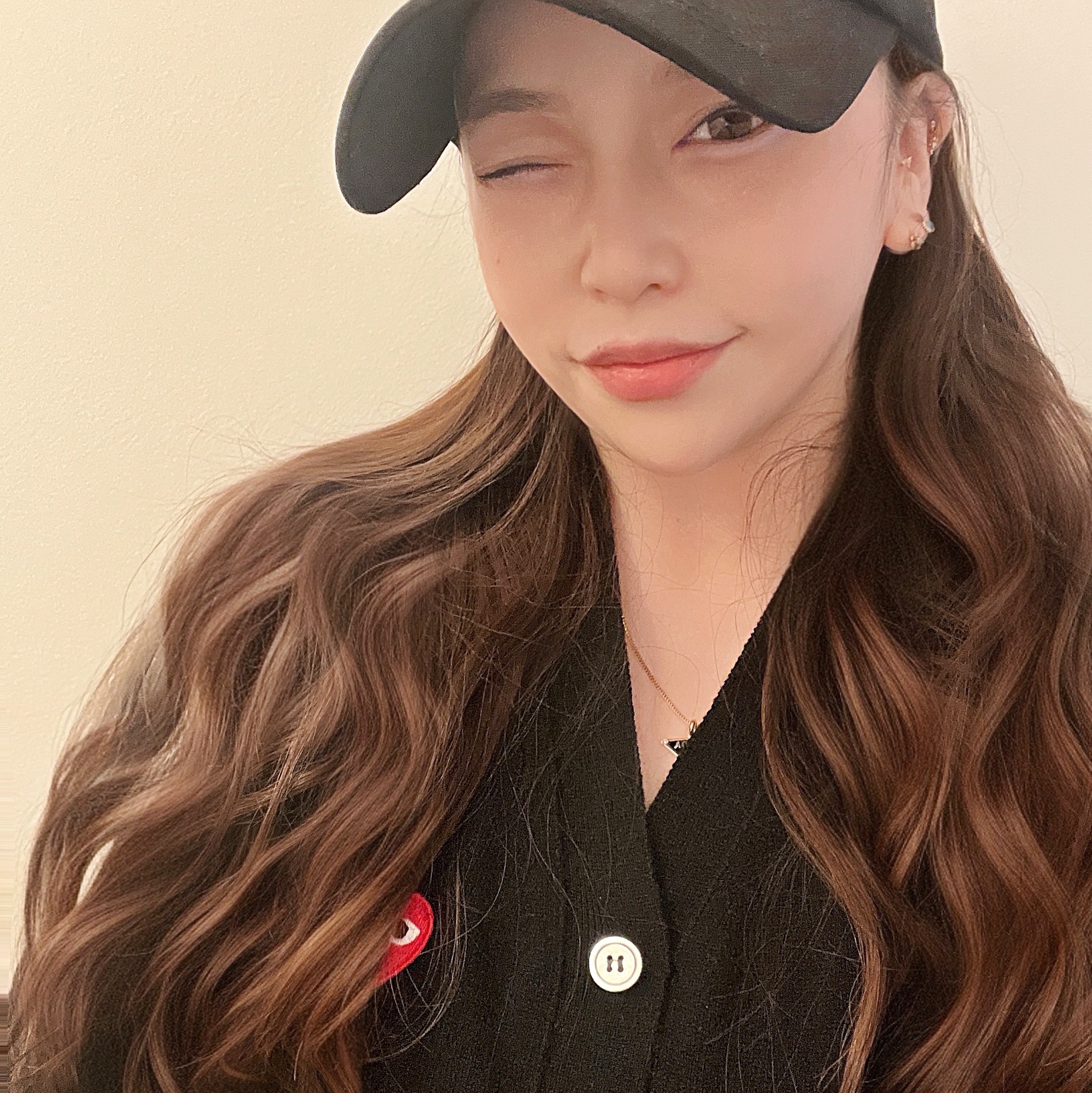 Play Comme des Garcons Knit Red Heart Cardigan Black, Wooyoungmi Embroidered Ball Cap Black - 23SS 착용 스타일