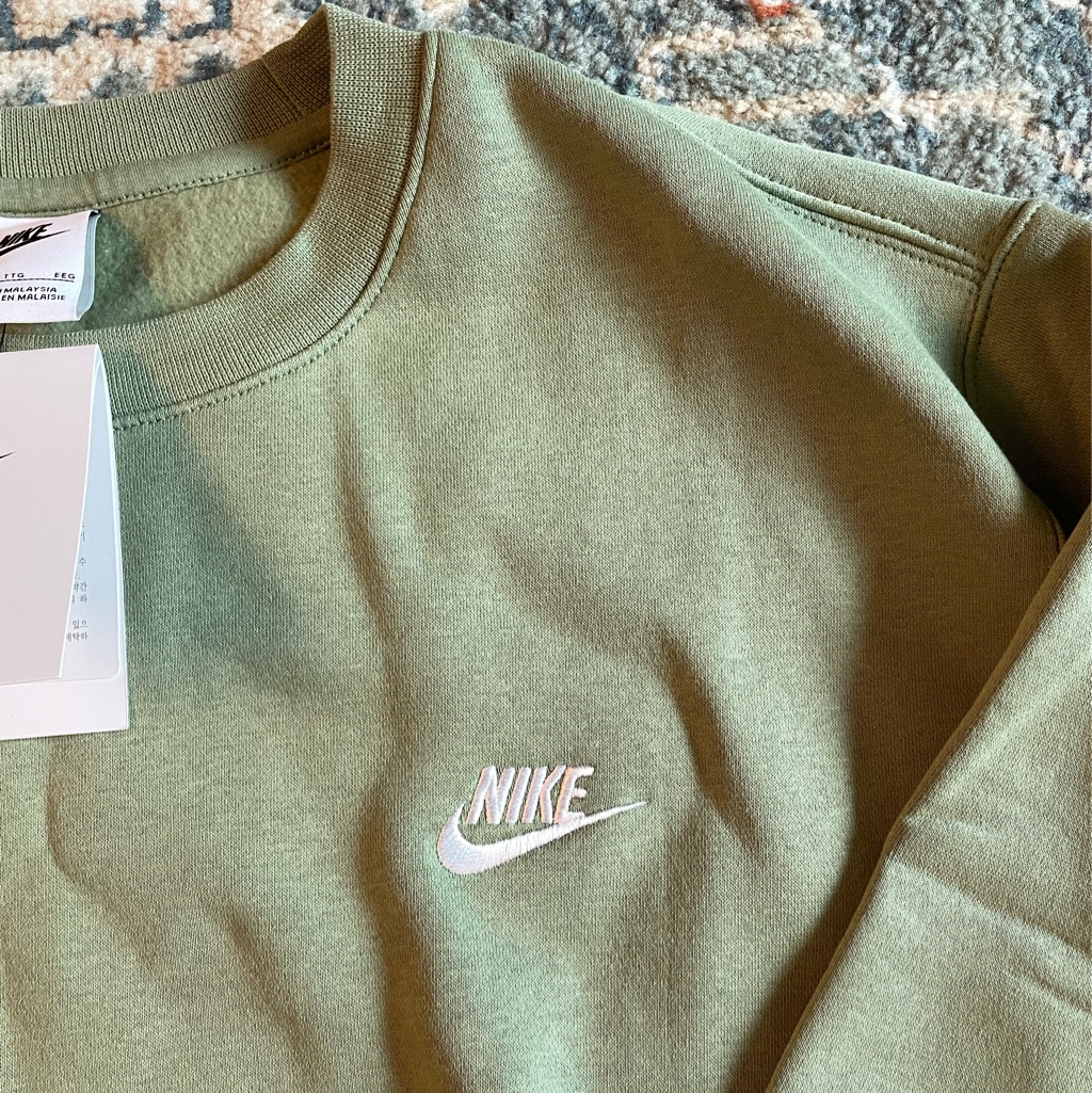Nike NSW Club Fleece Crew Sweatshirt Oil Green - Asia 착용 스타일 - 2