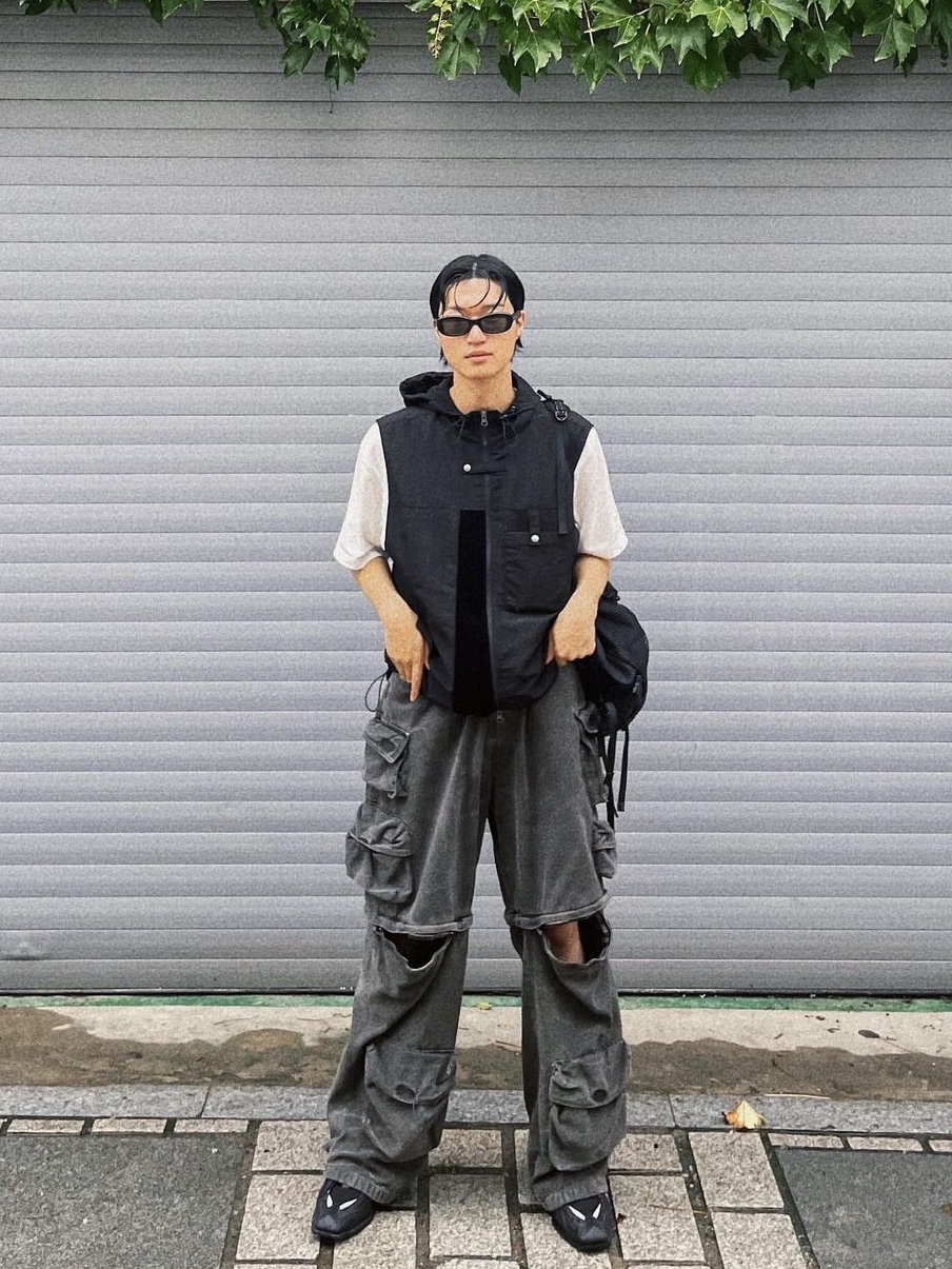 Nike x Martine Rose Shox MR4 Black 착용 스타일