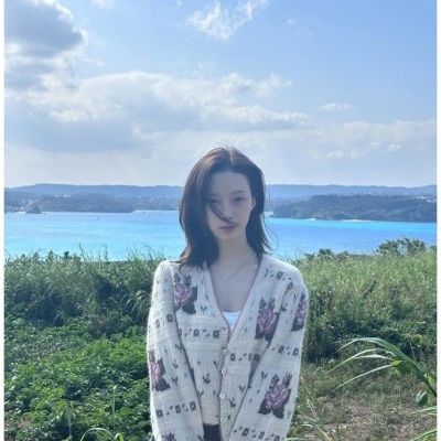 (W) 루즈 레오라 가디건 에크루 착용 스타일 - 1