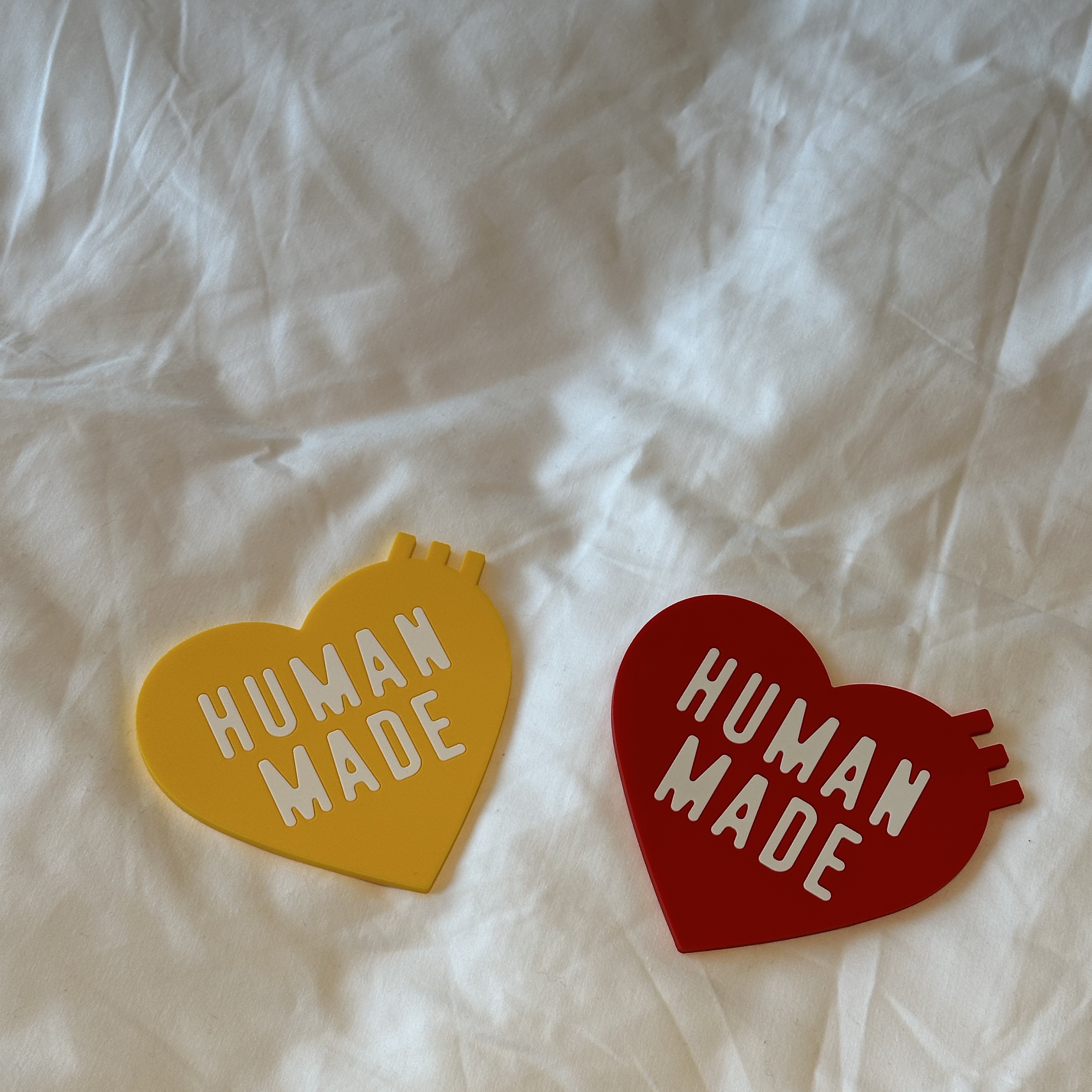 Human Made Heart Rubber Coaster Red, Human Made Heart Rubber Coaster Yellow 착용 스타일 - 1