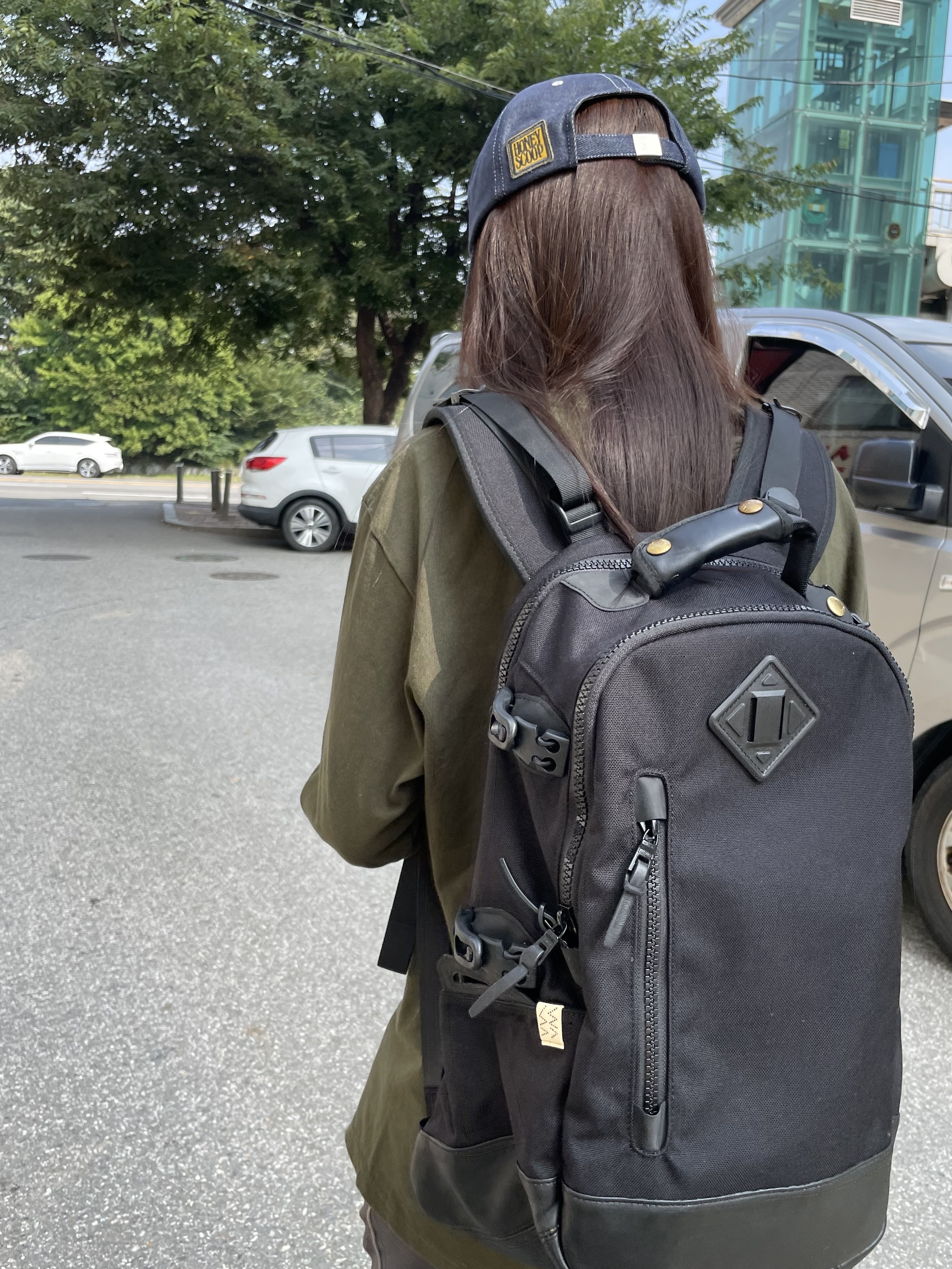 Visvim Cordura 20L Backpack Black 착용 스타일