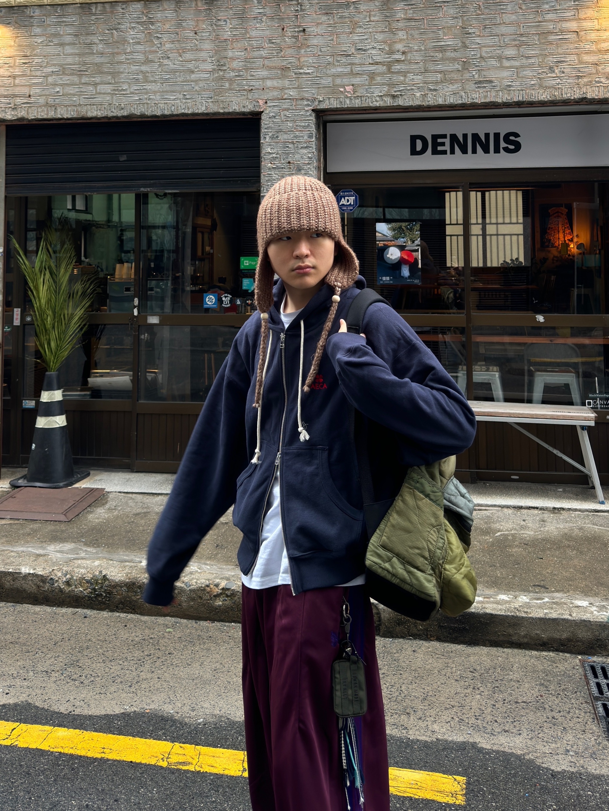 Needles H.D. Track Pants Poly Smooth Wine 착용 스타일 - 5