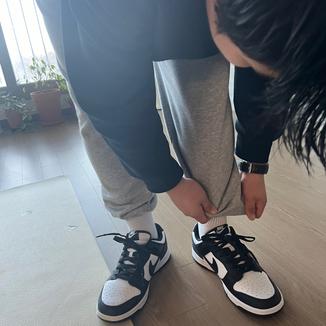 Nike Dunk Low Retro Black 착용 스타일