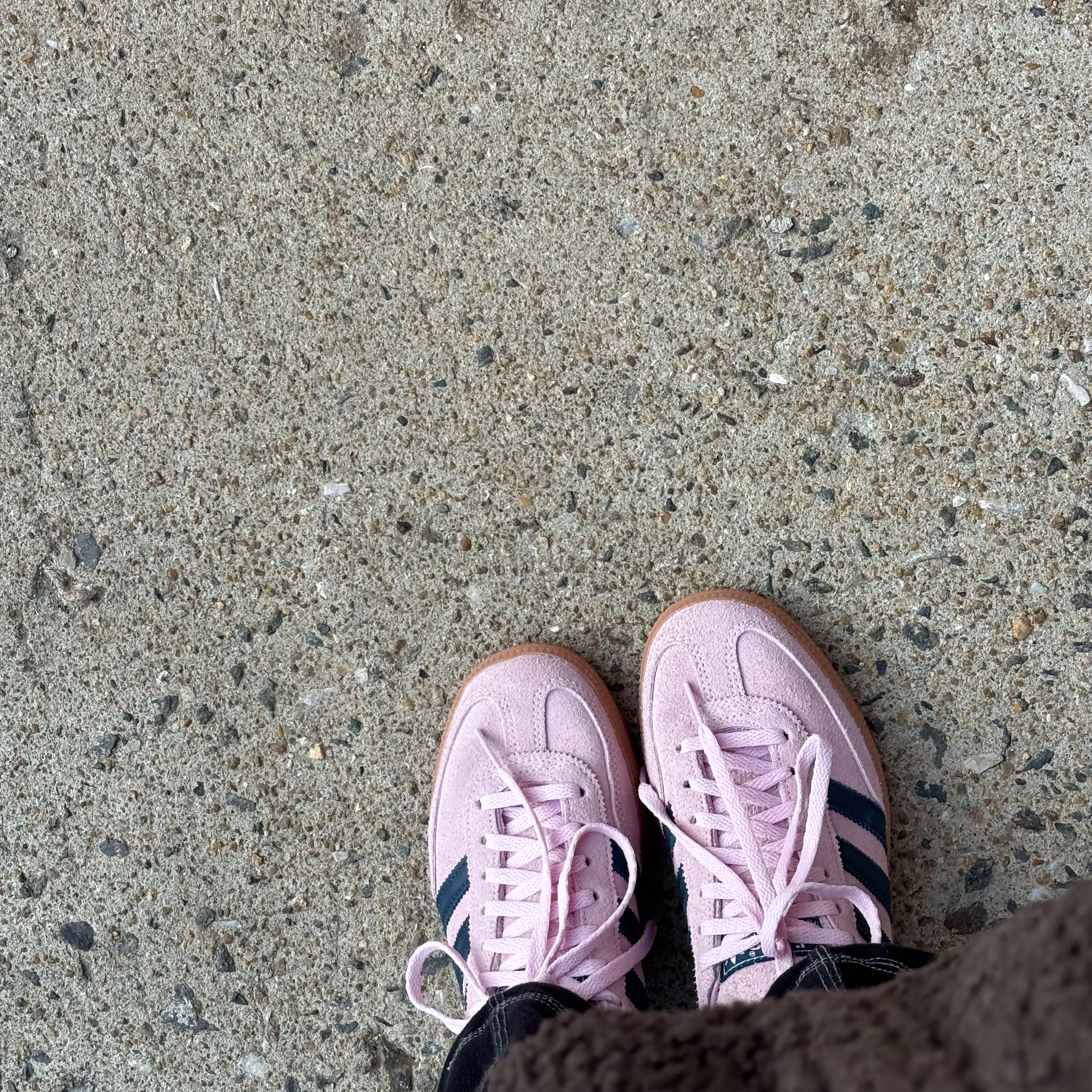 (W) Adidas Spezial Handball Clear Pink 착용 스타일