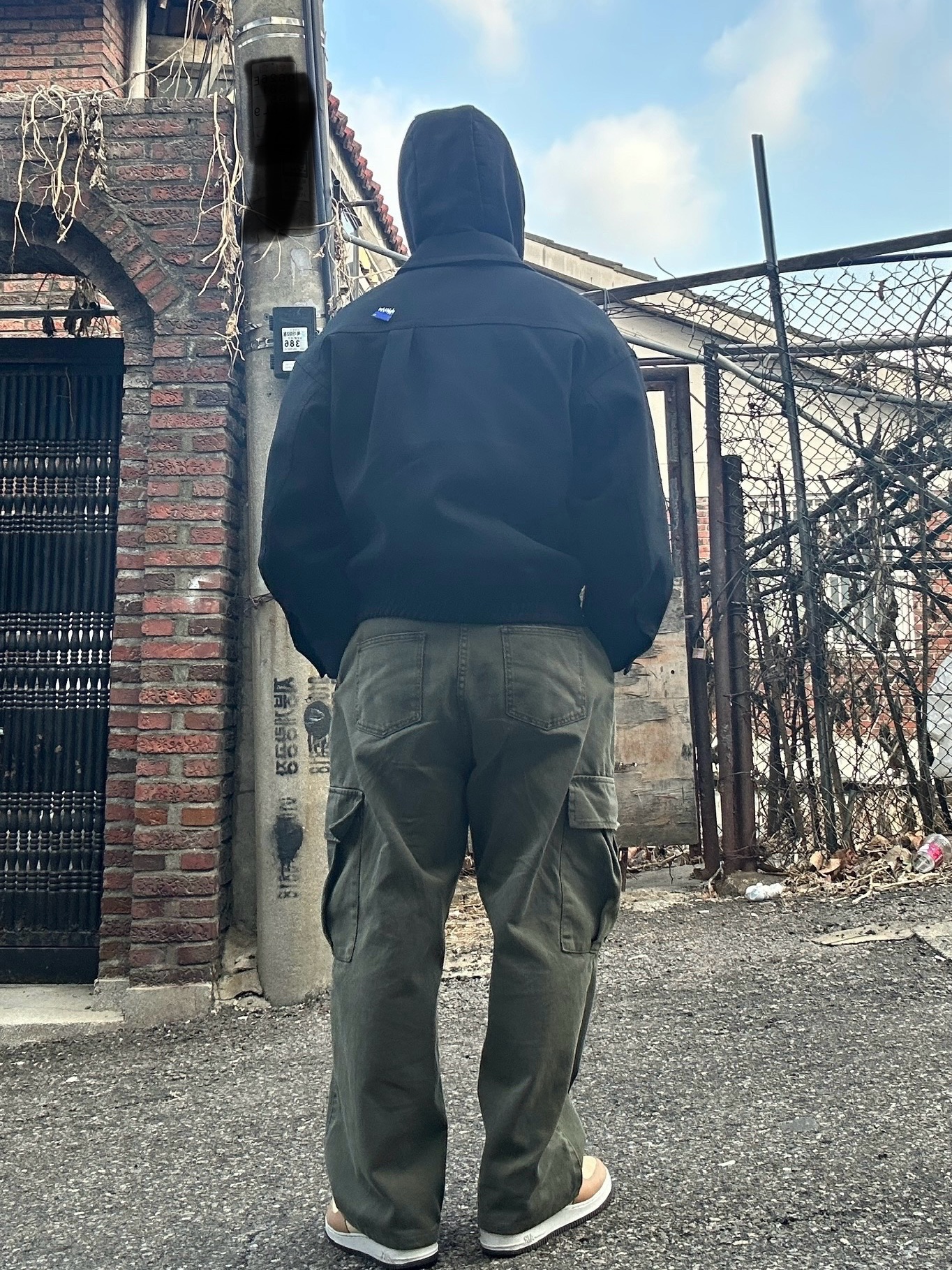 Zara x Ader Error Oversize Collar Bomber Jacket Black, Nike Air Force 1 Low QS Acorn 2021 착용 스타일 - 2