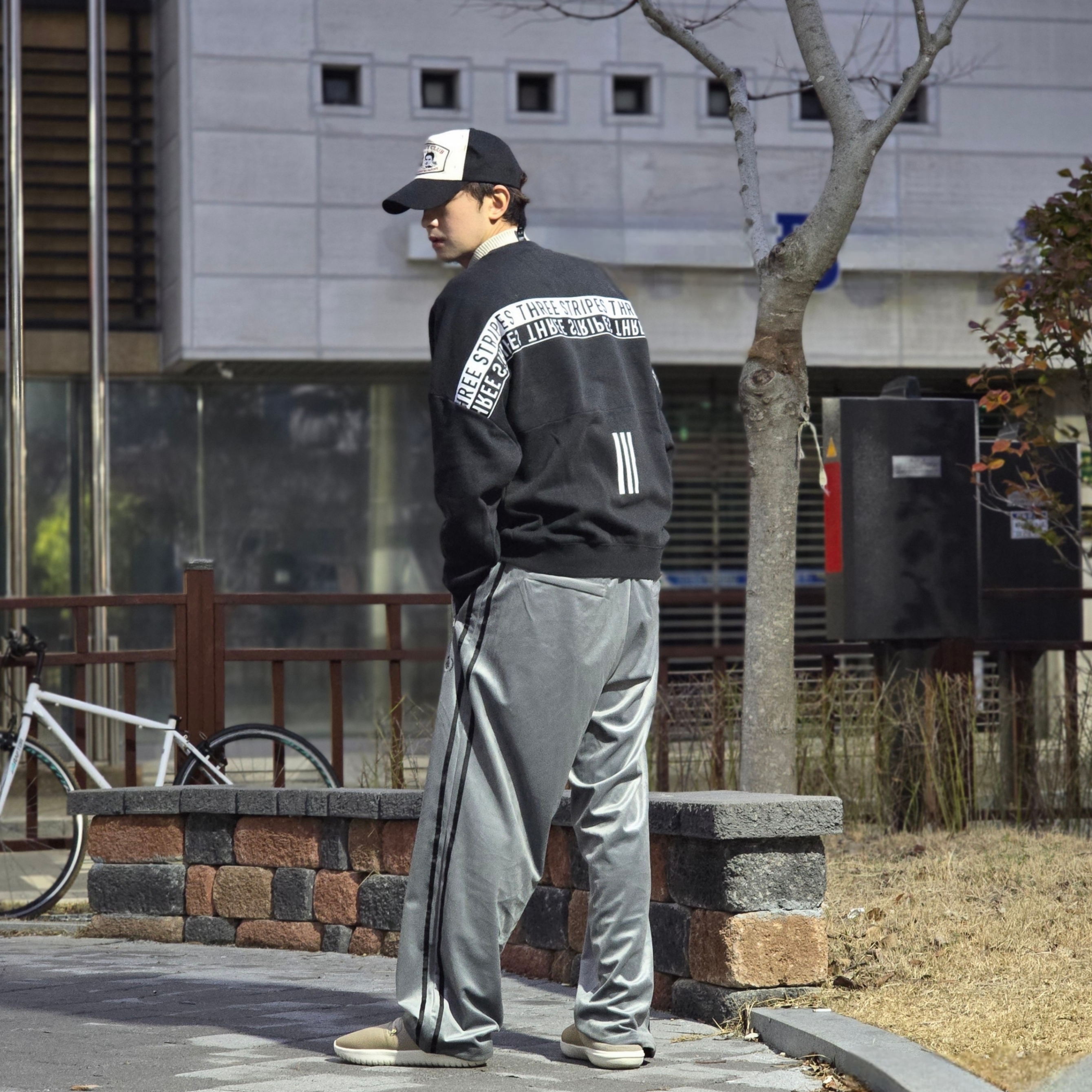 Nike Burrow Khaki Rattan 착용 스타일 - 2