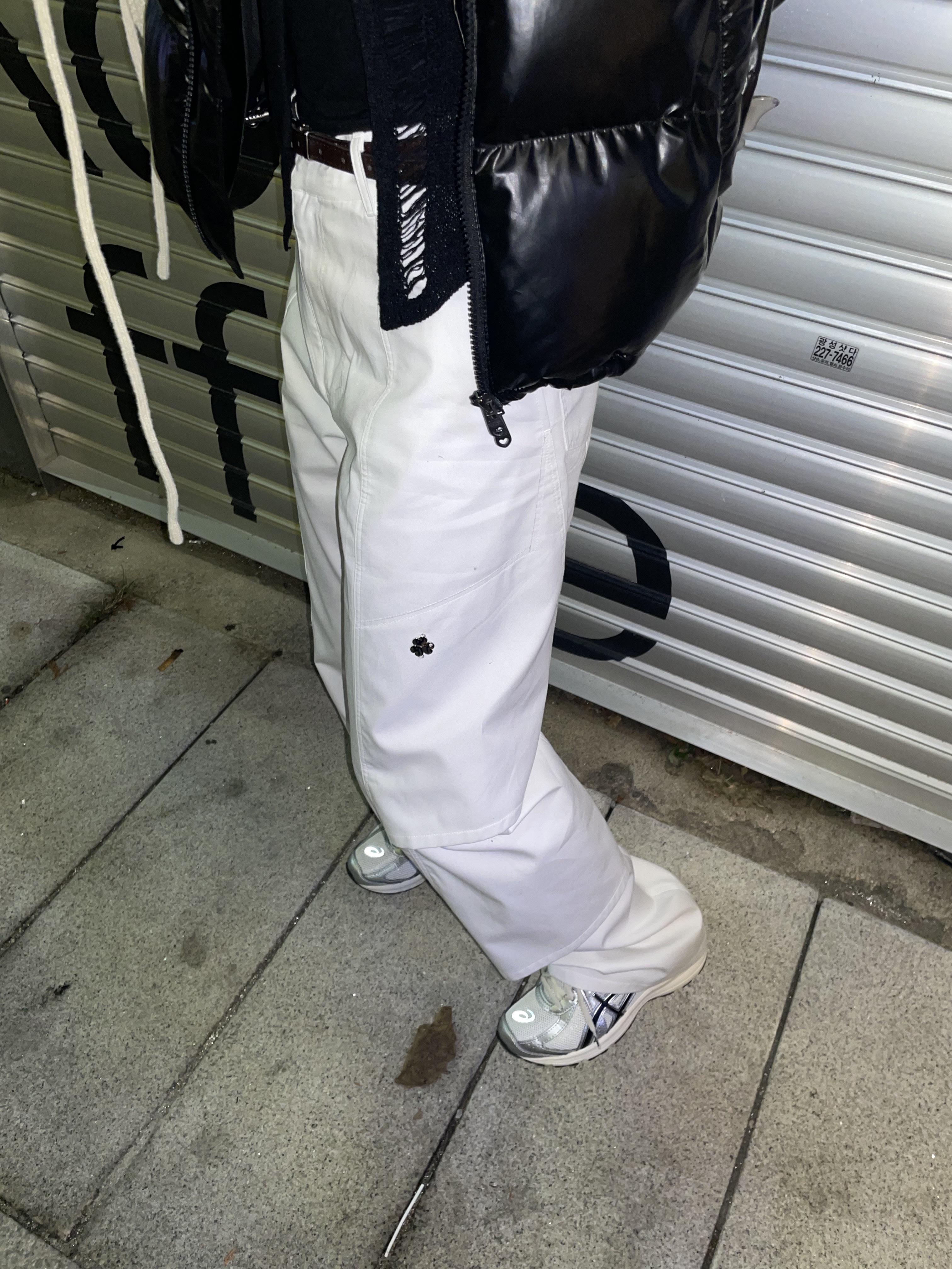 (W) The North Face White Label Glossy Detachable Down Jacket Black, Asics Jog 100 S White Black - 2E Wide 착용 스타일 - 2