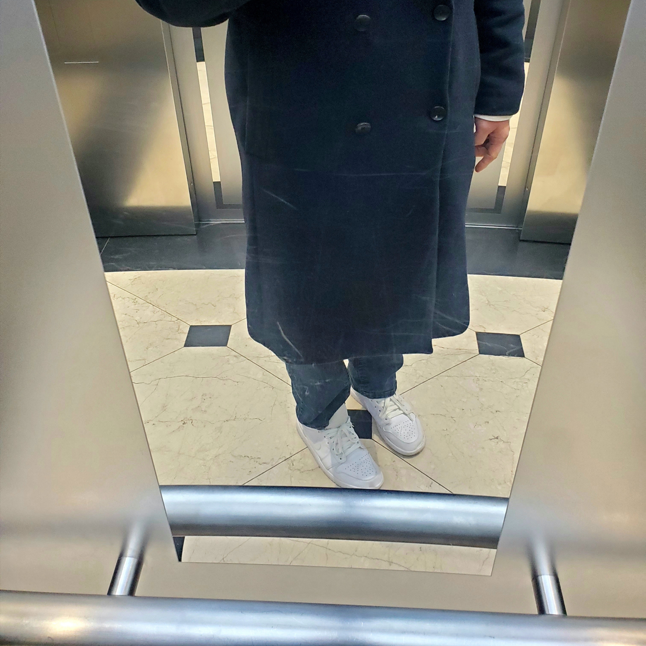Jordan 1 Low Triple White 착용 스타일
