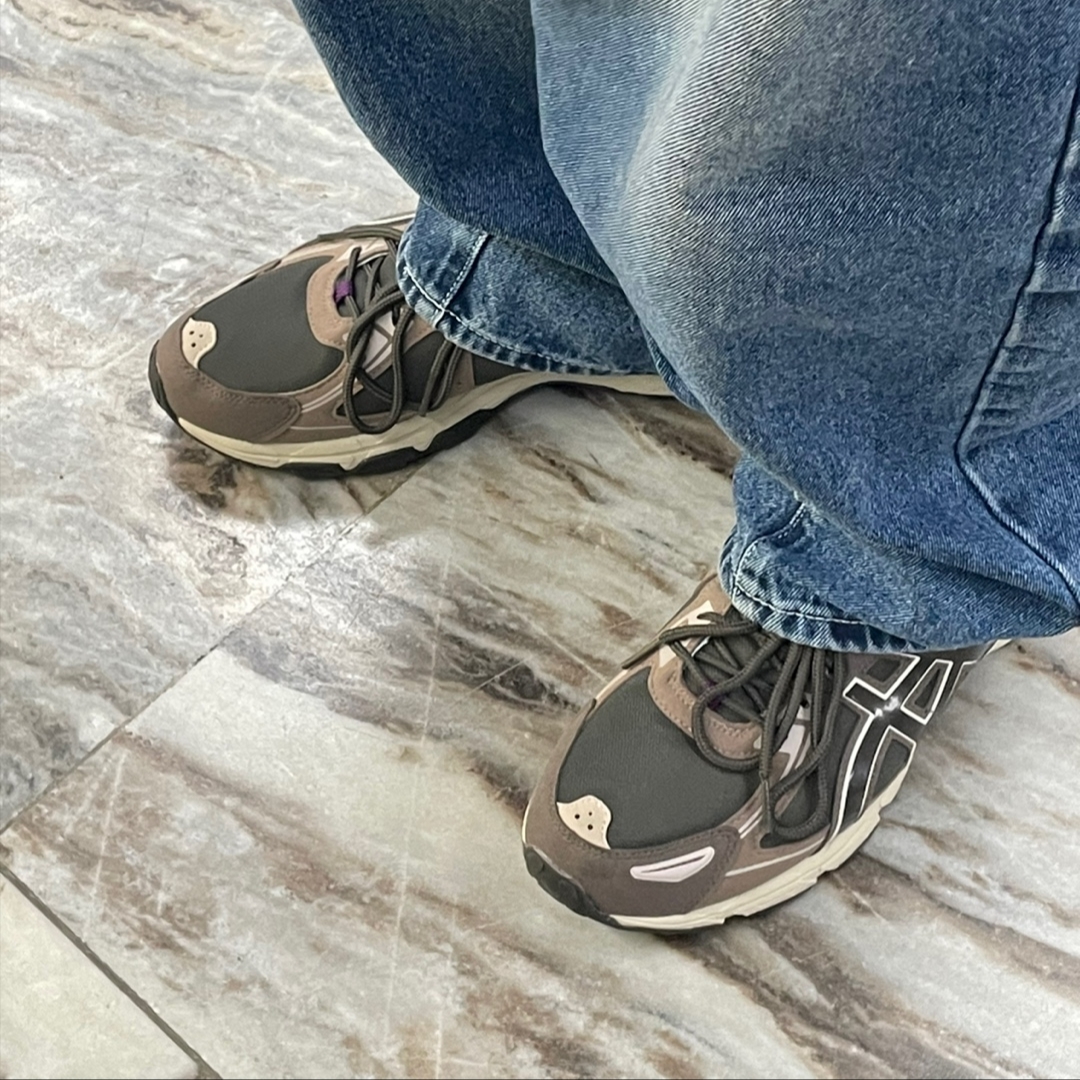 Asics Gel-Venture 6 SPS Dark Sepia 착용 스타일 - 1