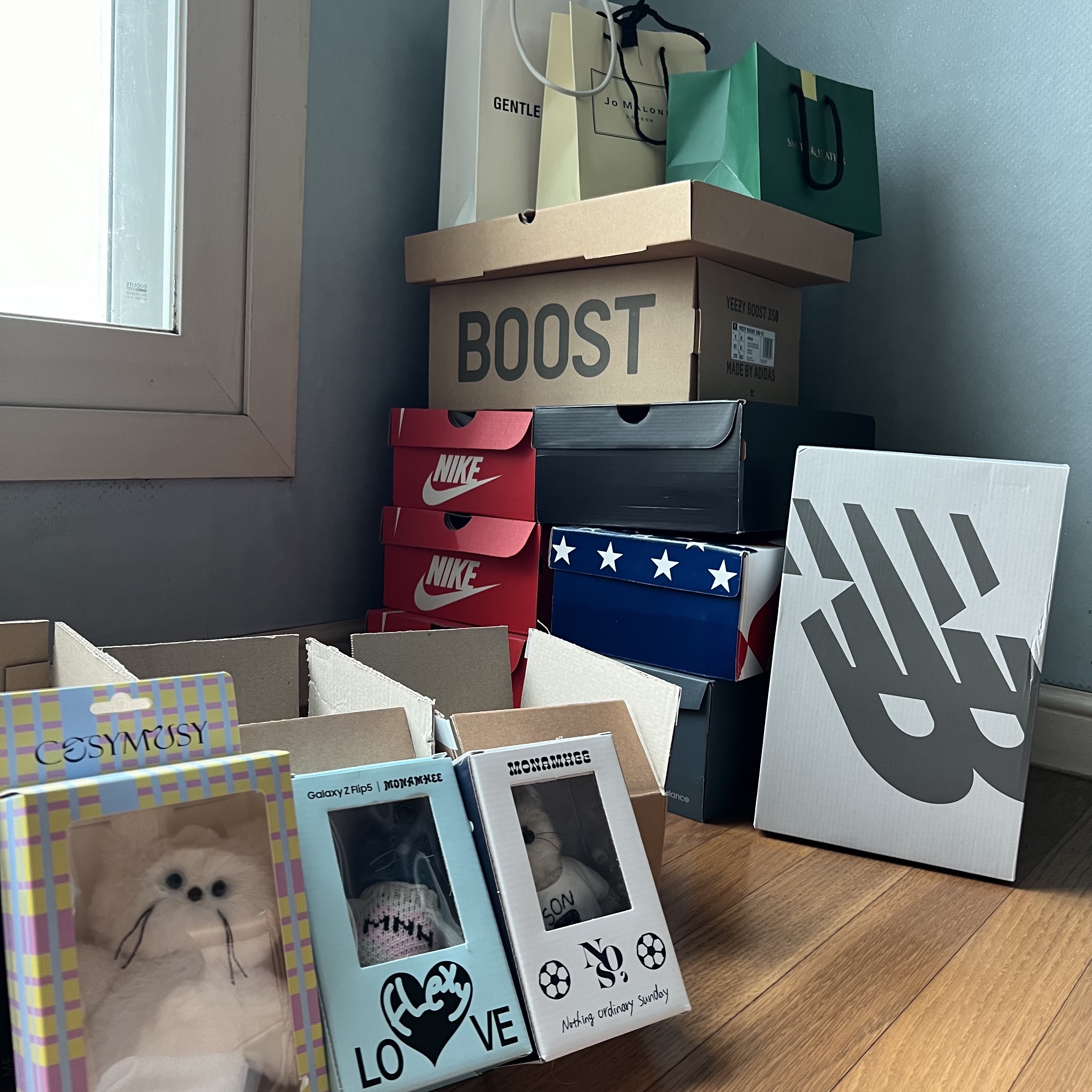 [예약 배송] NOS7 x Monamhee SON.hee Cream, Monamhee Love Flexy Keyring Blue 착용 스타일