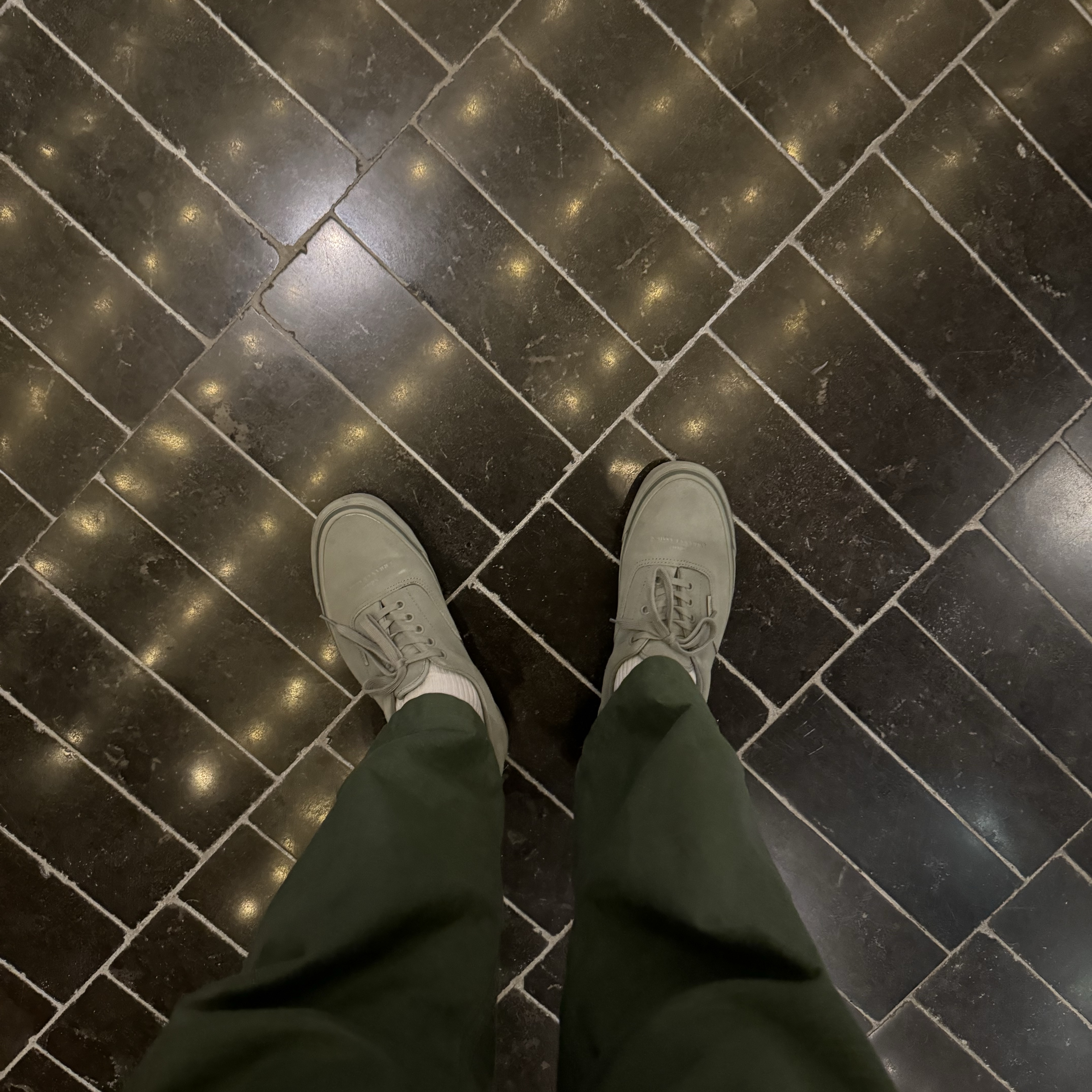 Vans x Neighborhood Era 95 DX Green 착용 스타일