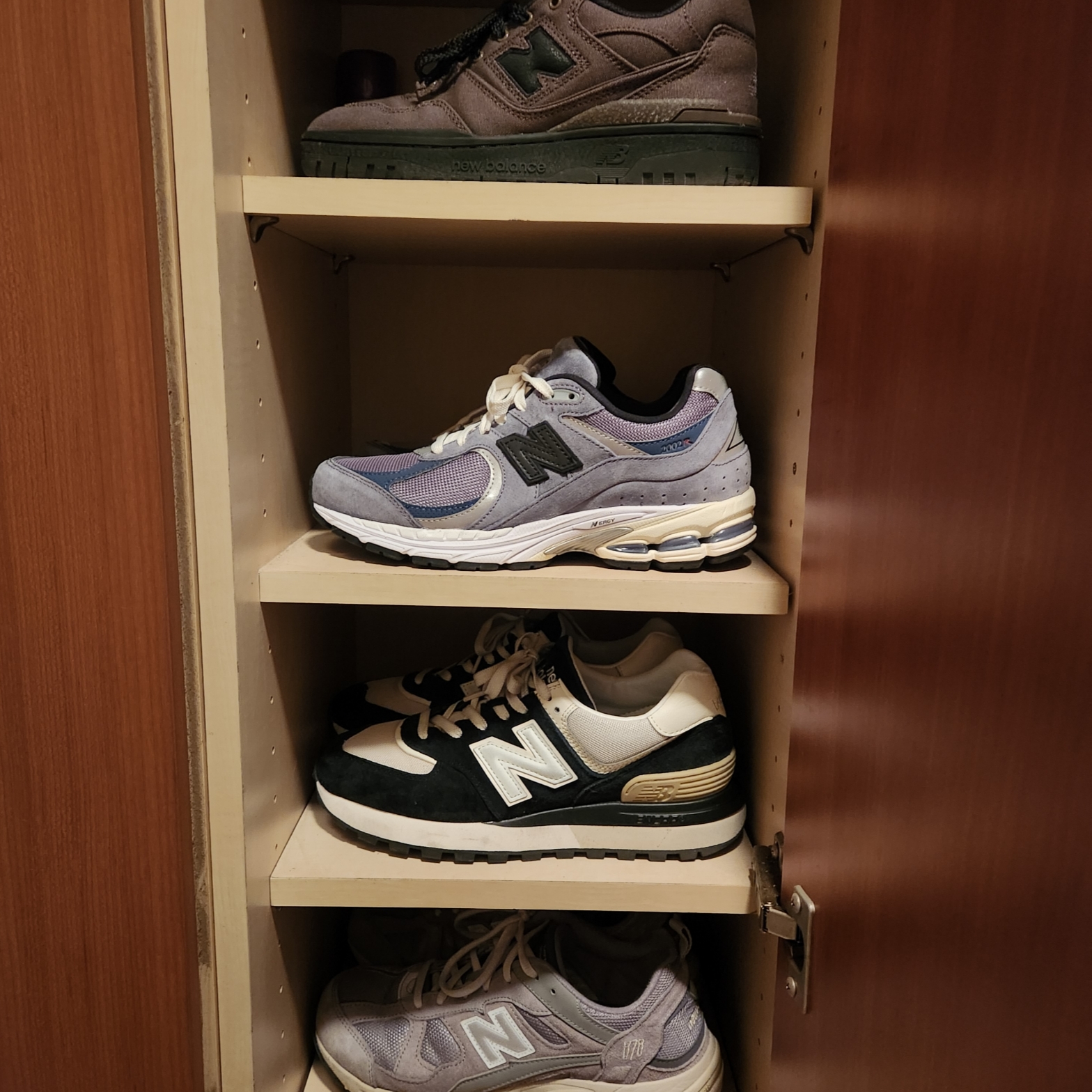 New Balance x JJJJound 2002R Storm Blue 착용 스타일 - 2