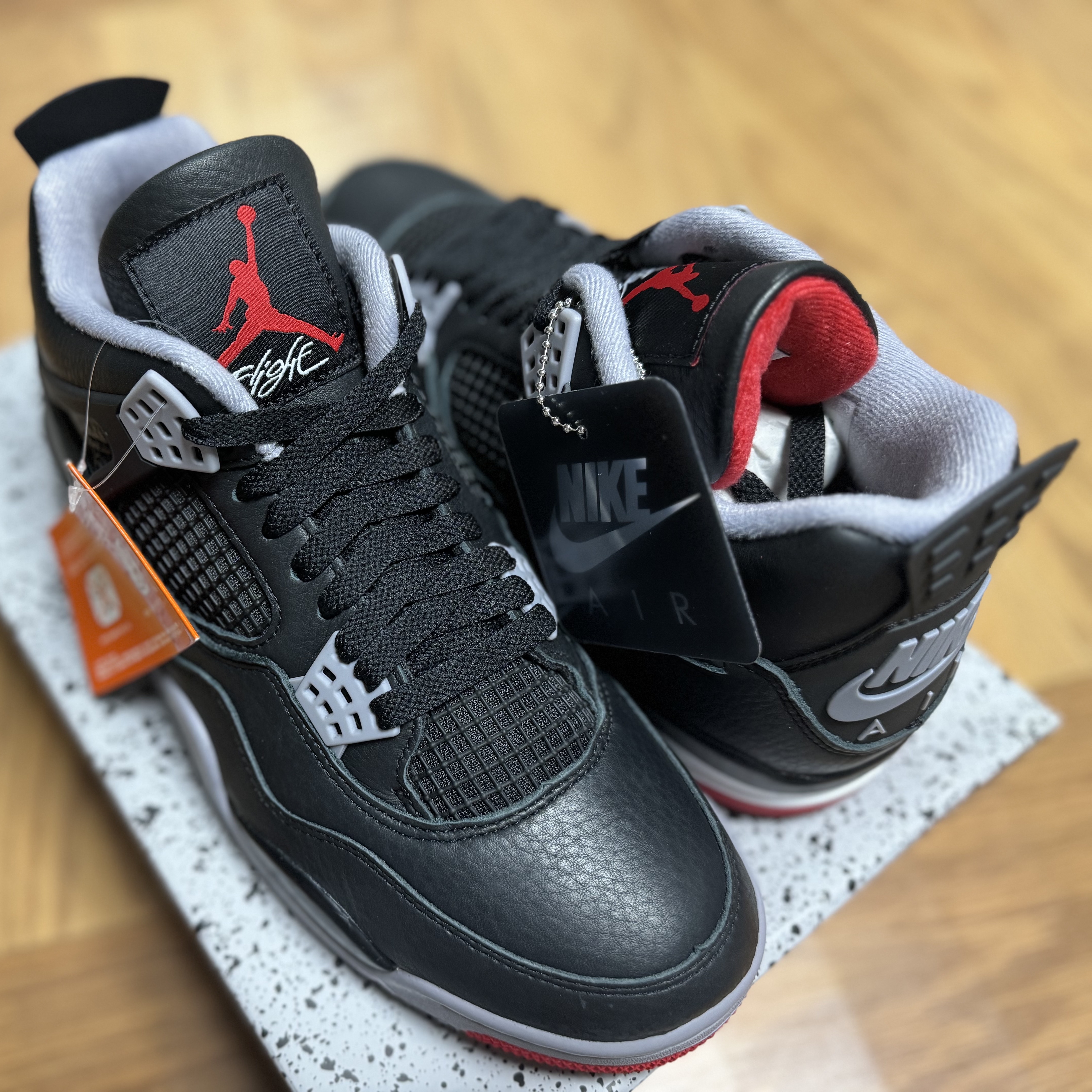 Jordan 4 Retro Bred Reimagined 착용 스타일 - 1