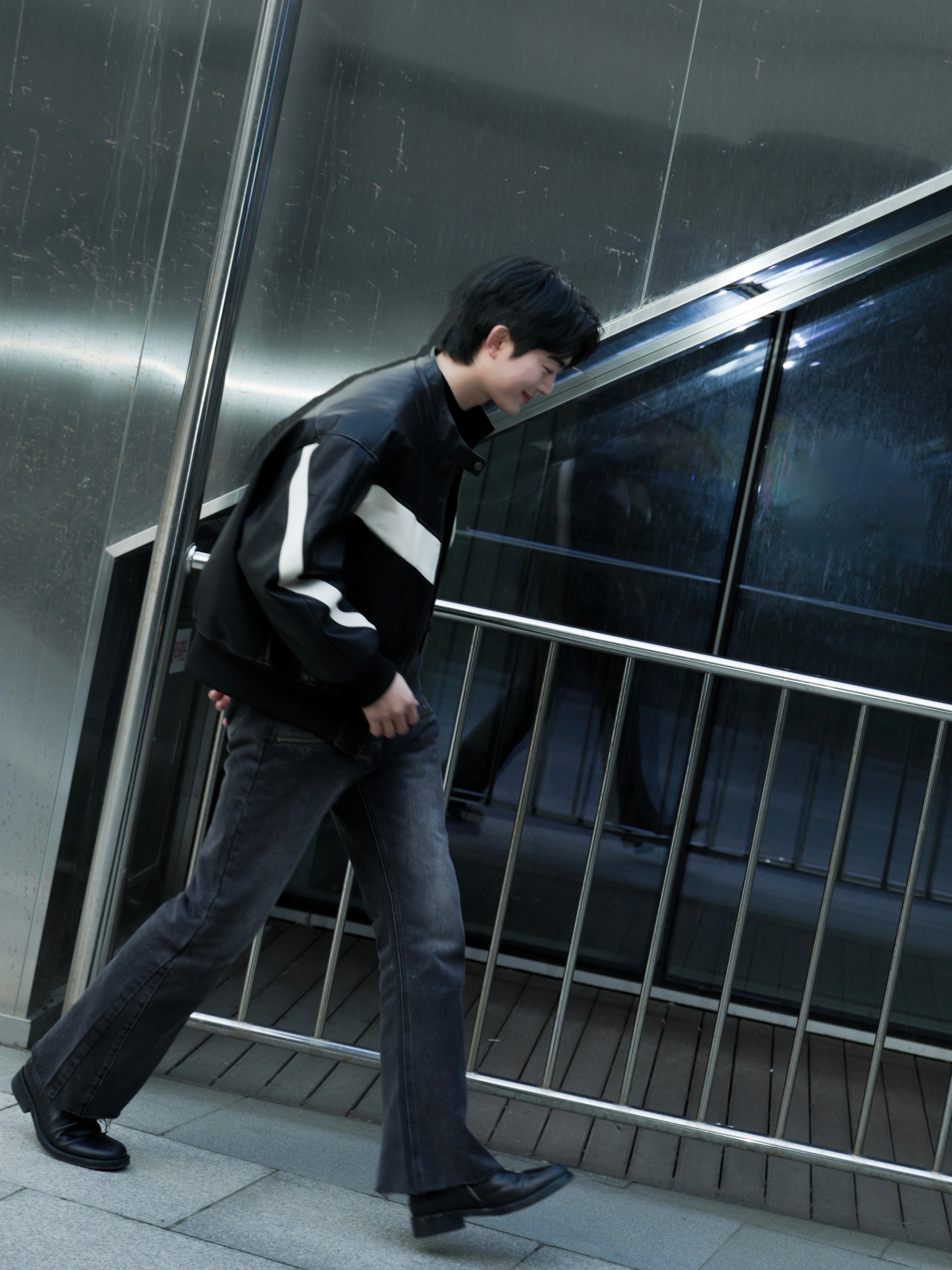 Kinchi Oddly - 701 (a) Black 착용 스타일 - 3