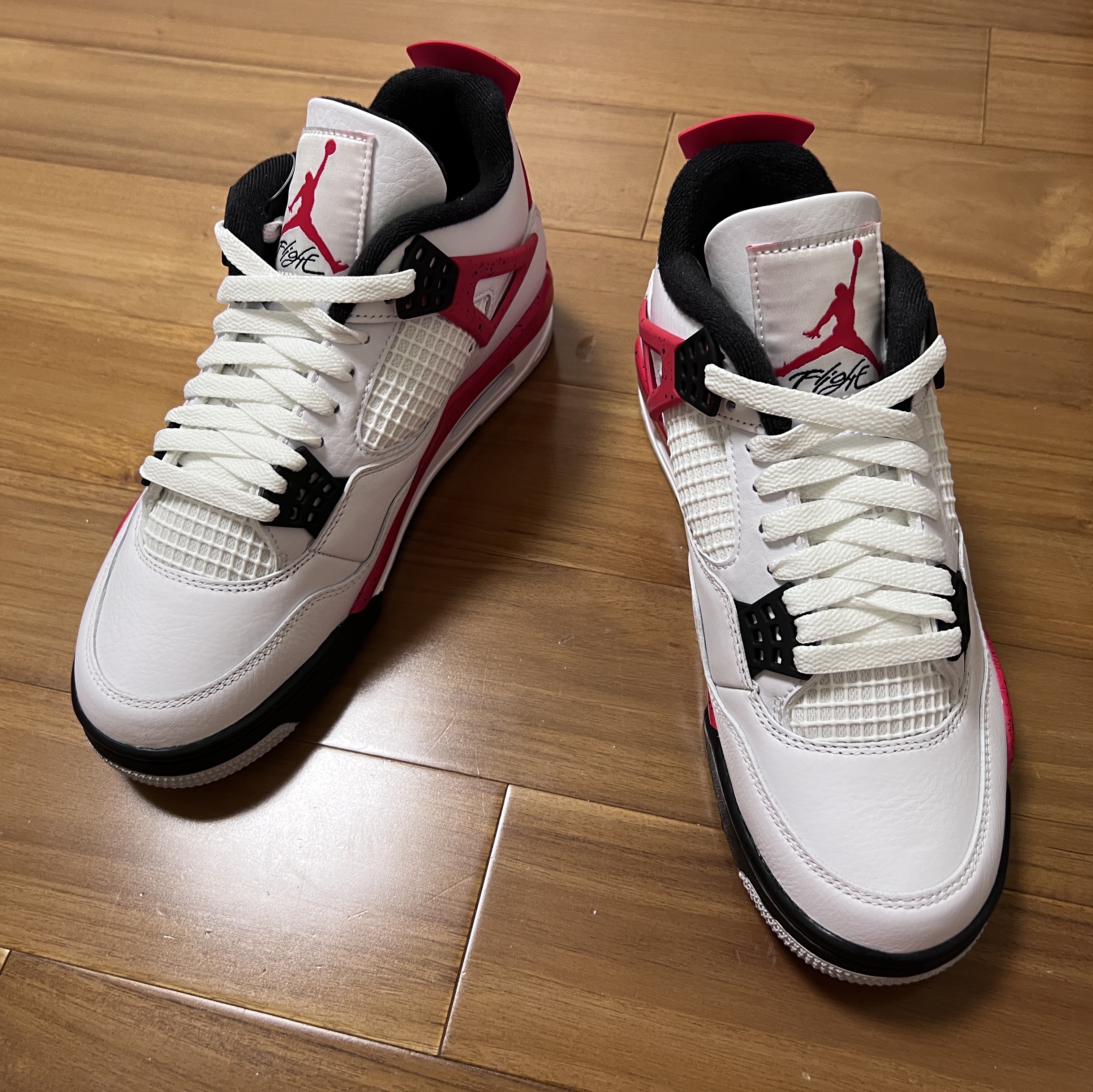 Jordan 4 Retro Red Cement 착용 스타일