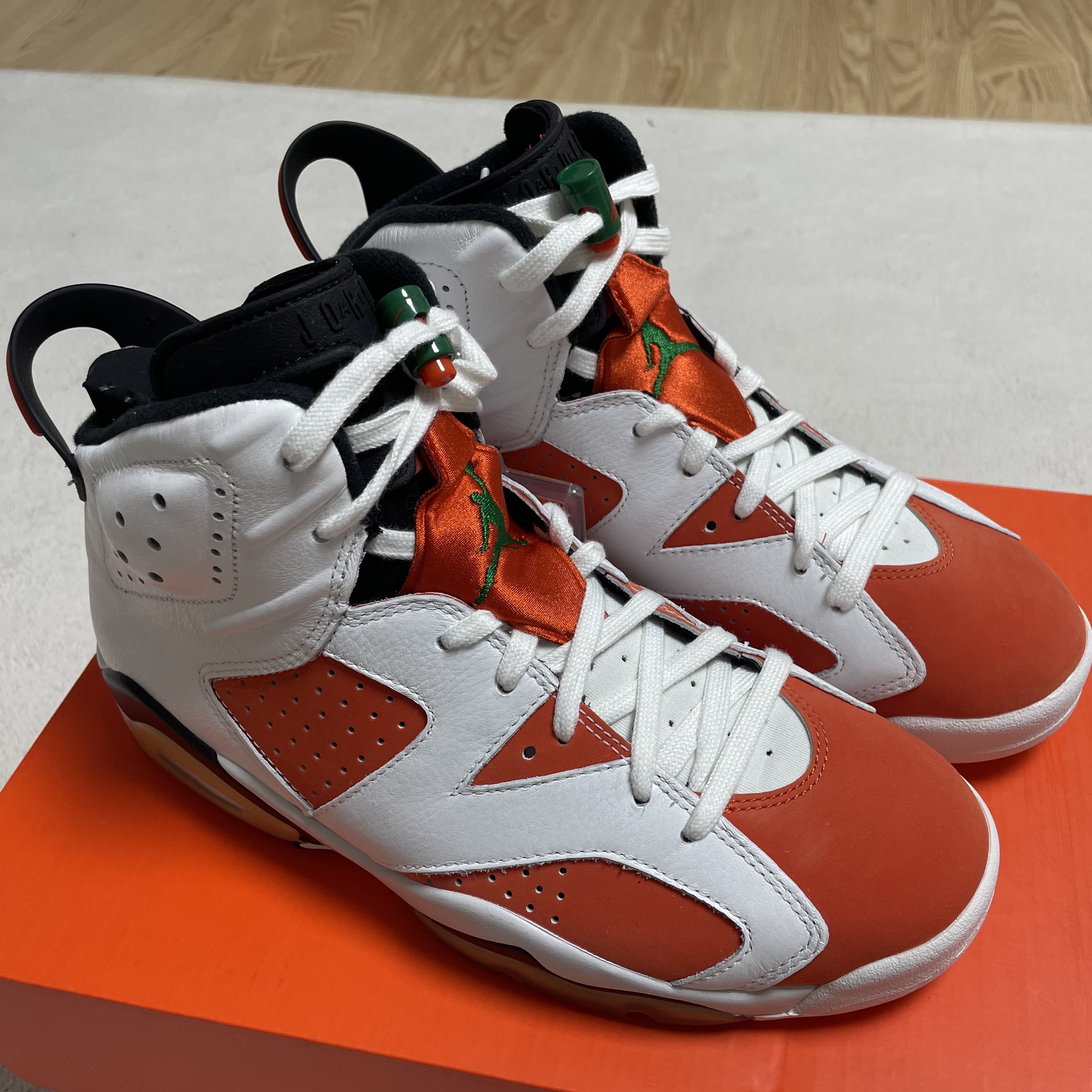 Jordan 6 Retro Gatorade Like Mike White 착용 스타일 - 3