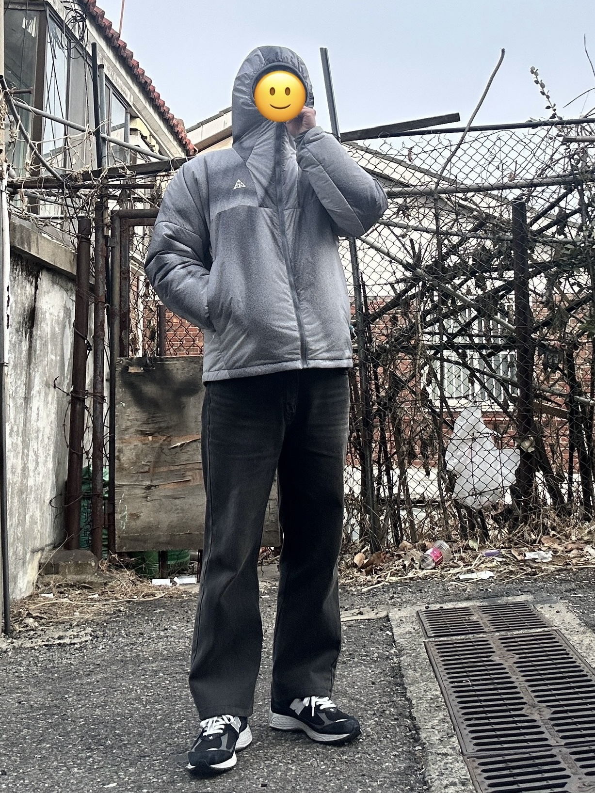Nike ACG Therma-Fit ADV Rope De Dope AOP Jacket Cool Grey - Asia, New Balance 2002R Gore-Tex Black Silver Metalic 착용 스타일 - 1