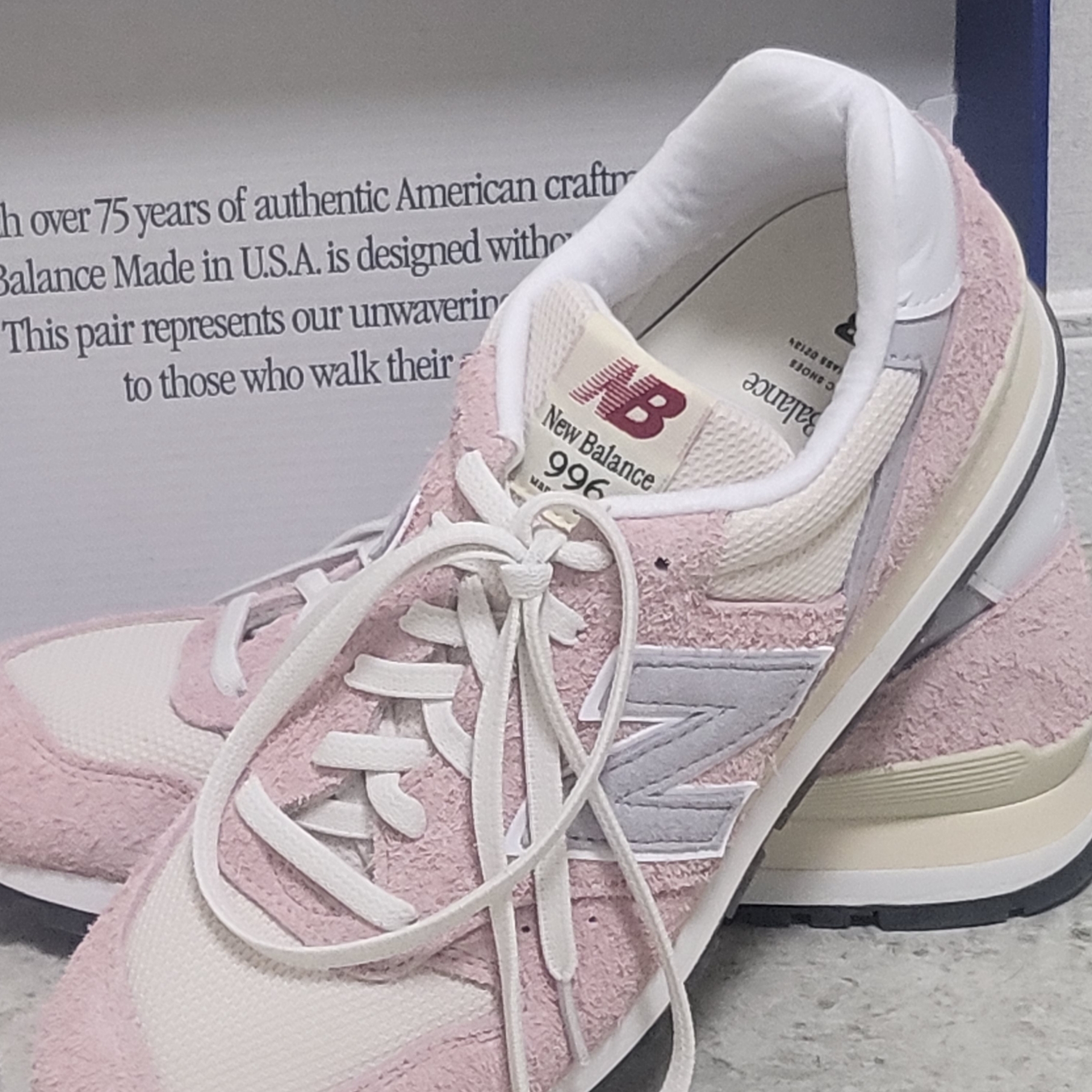 New Balance Made in USA 996 Pink Haze Silver 착용 스타일